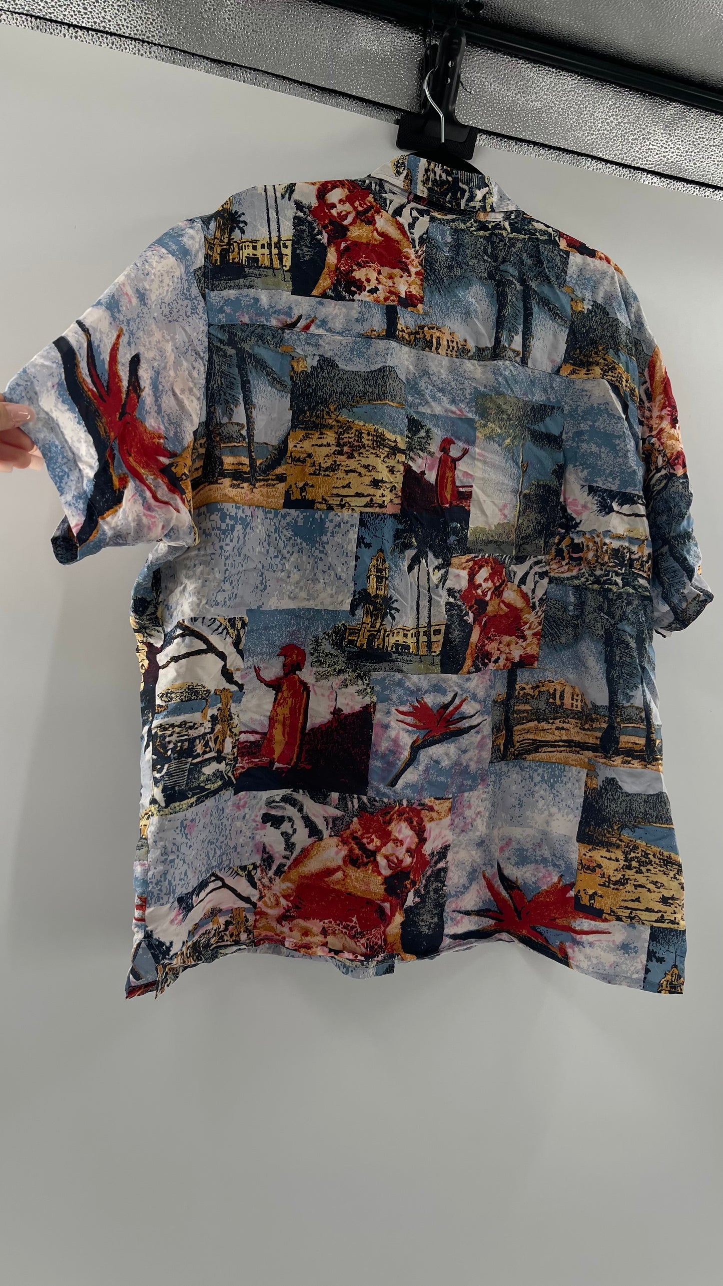 Vintage Andrew Fezza 100% Silk Graphic Button Up (Large)