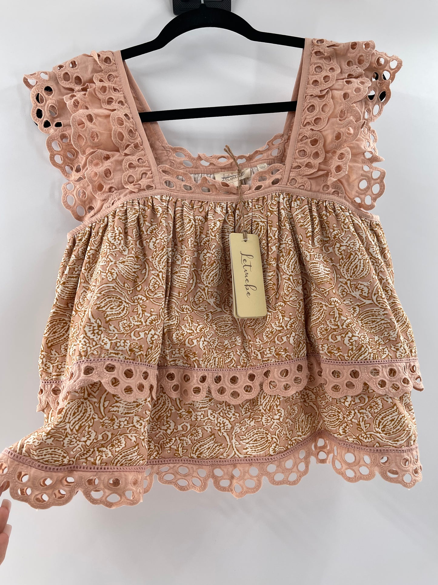 Anthropologie Let me Be Delicate Ruffle Sleeve Tank (Small)