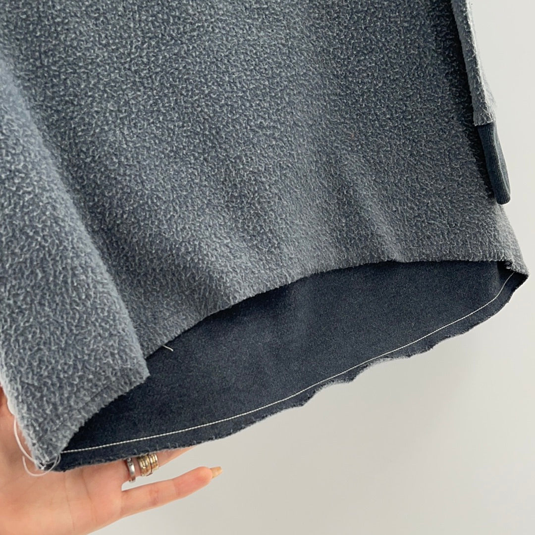 American Eagles Outfitters Gray Should Cut Out and Ties High Low Gray Sweater (Size Small)