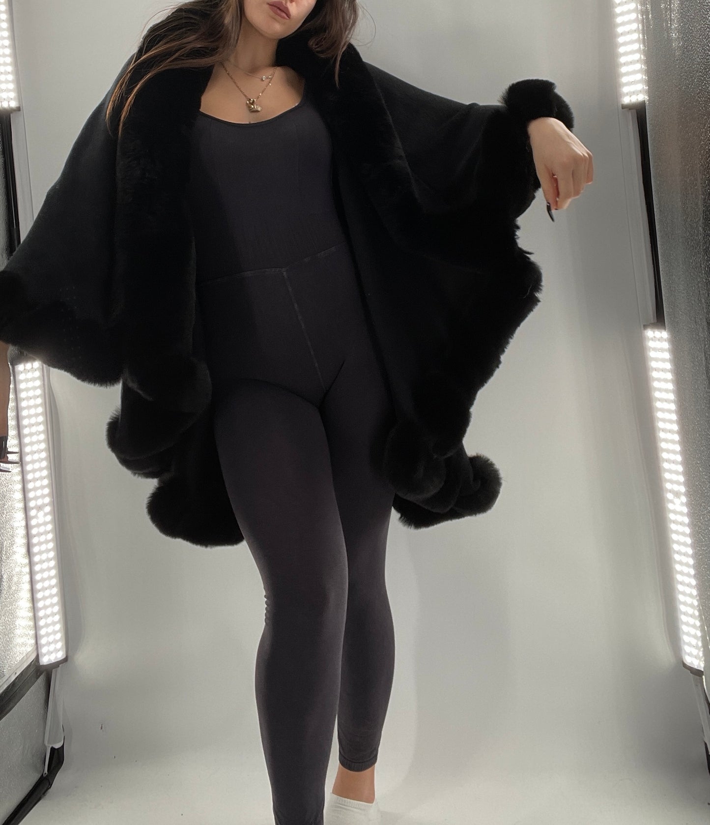 Glamorous Black Cape with Faux Fur Trim (OS)