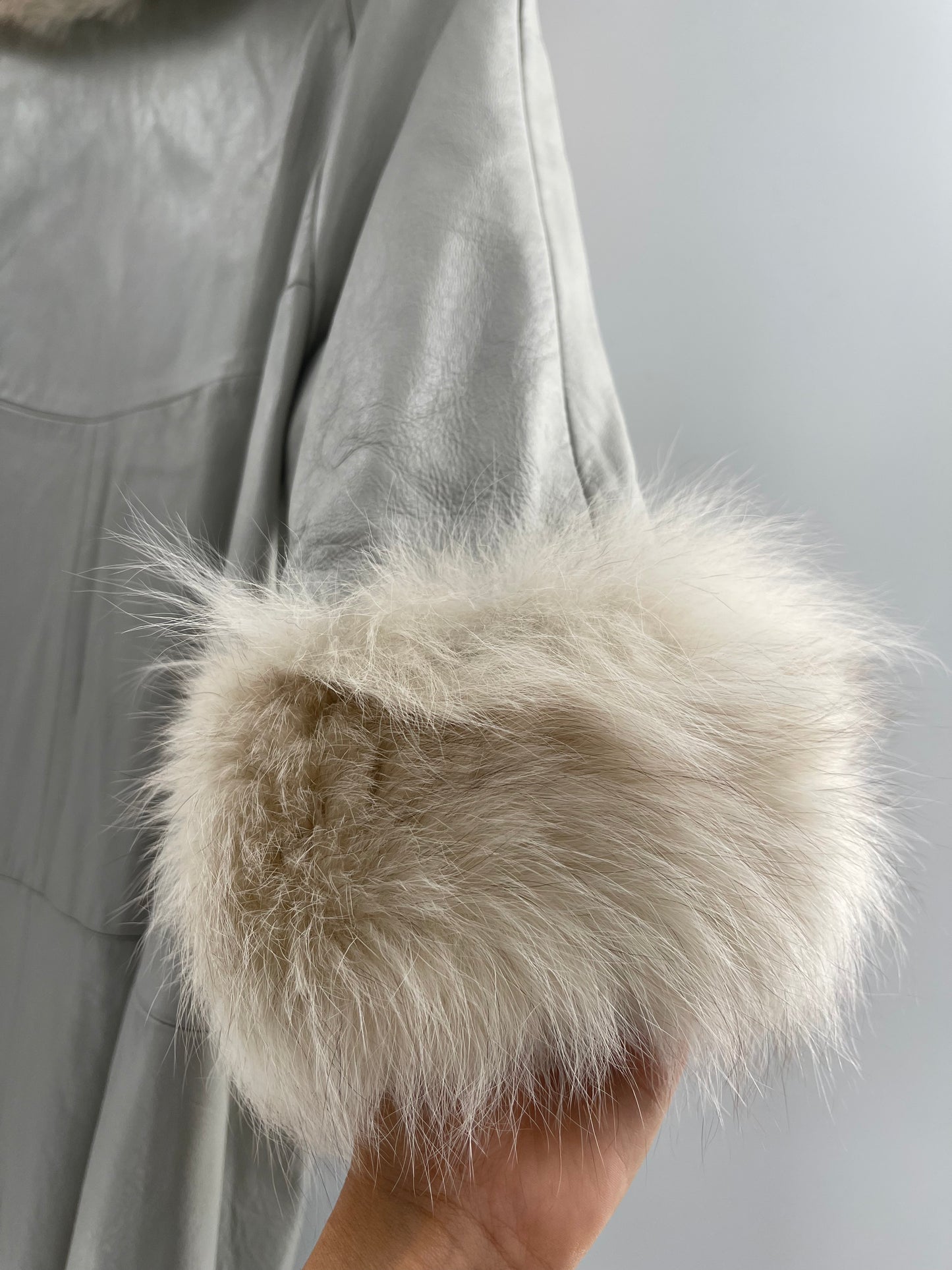 Light Gray 100% Leather Coat With Real Fur Collar and Cuffs Trim (Size 16) VINTAGE