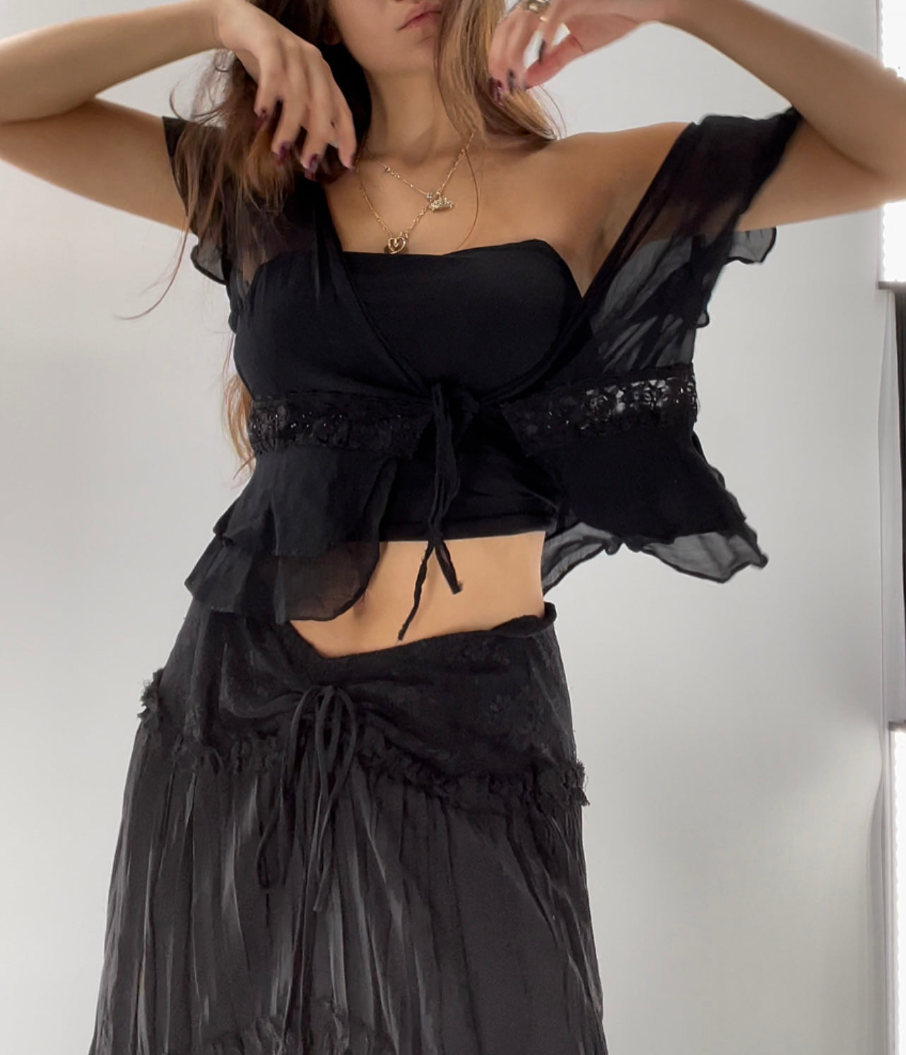 Lola P Tie Front Top with Ruffle Sleeve + Hem (Large)