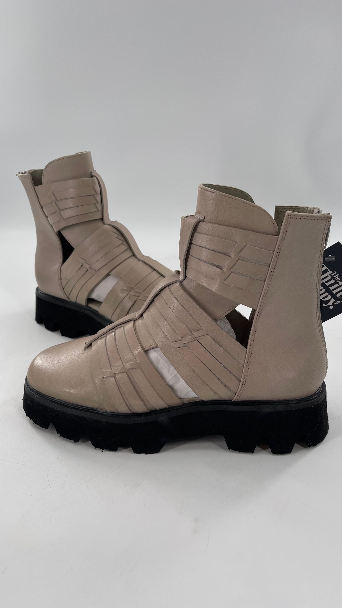 Free People Hydra Huarache Boot in Sand Dollar (39/9)