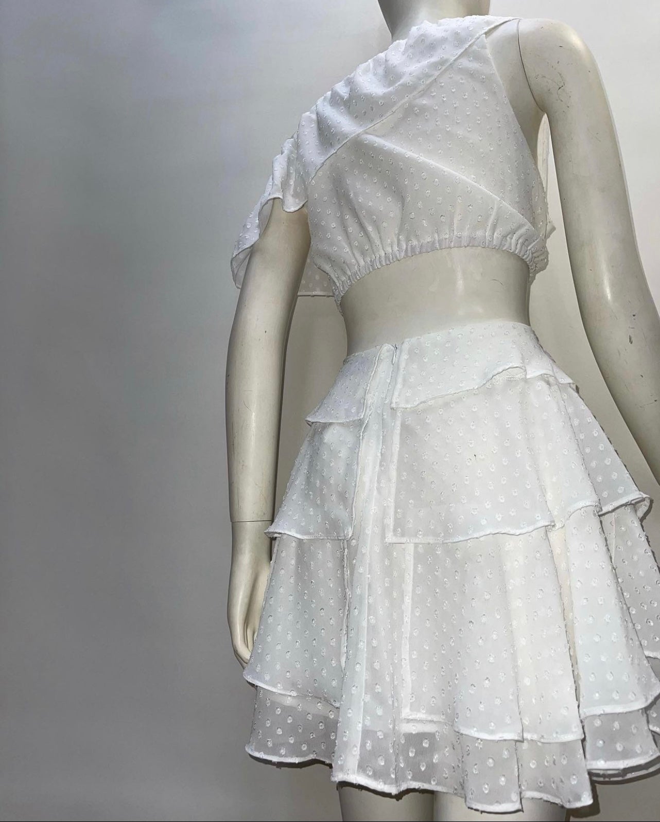 Lioness White Flamenco Dress (L)