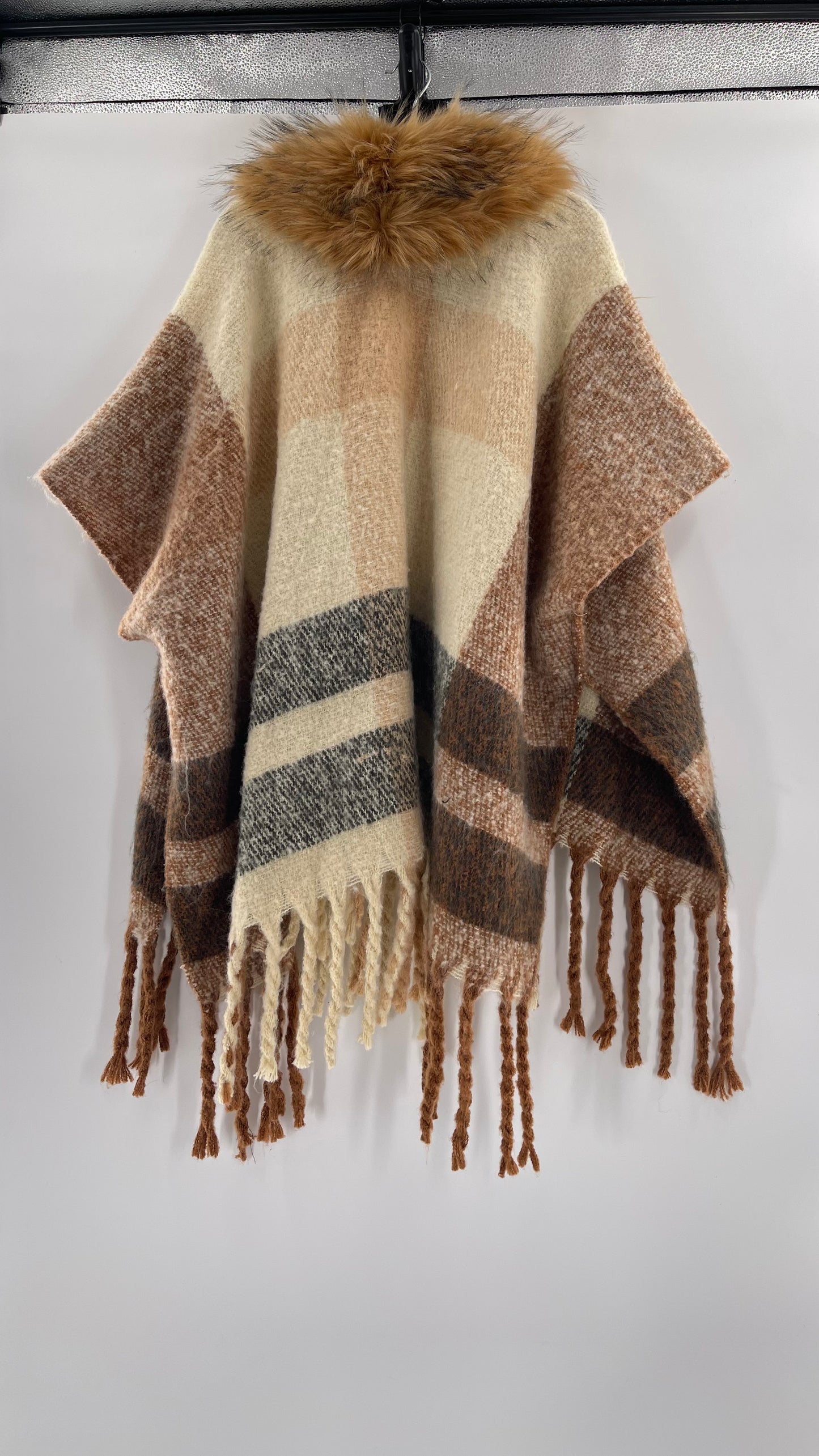 Adrienne Vitadinni Fringe Plaid Fur Collar Cape (OS)