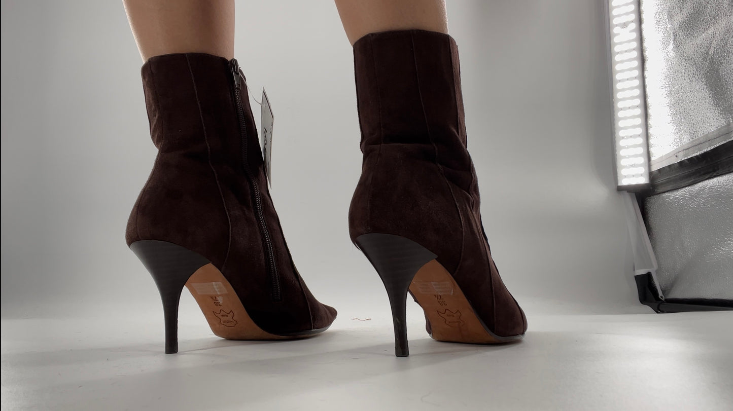 Vintage BCBG Maxazria Brown Suede Booties (7.5)