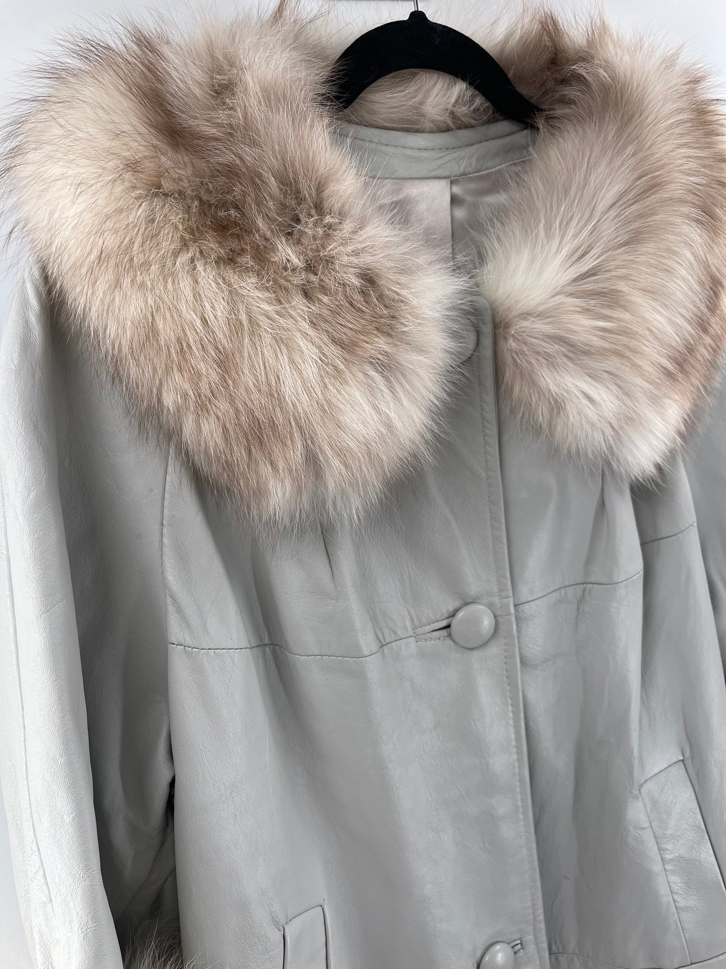 Light Gray 100% Leather Coat With Real Fur Collar and Cuffs Trim (Size 16) VINTAGE