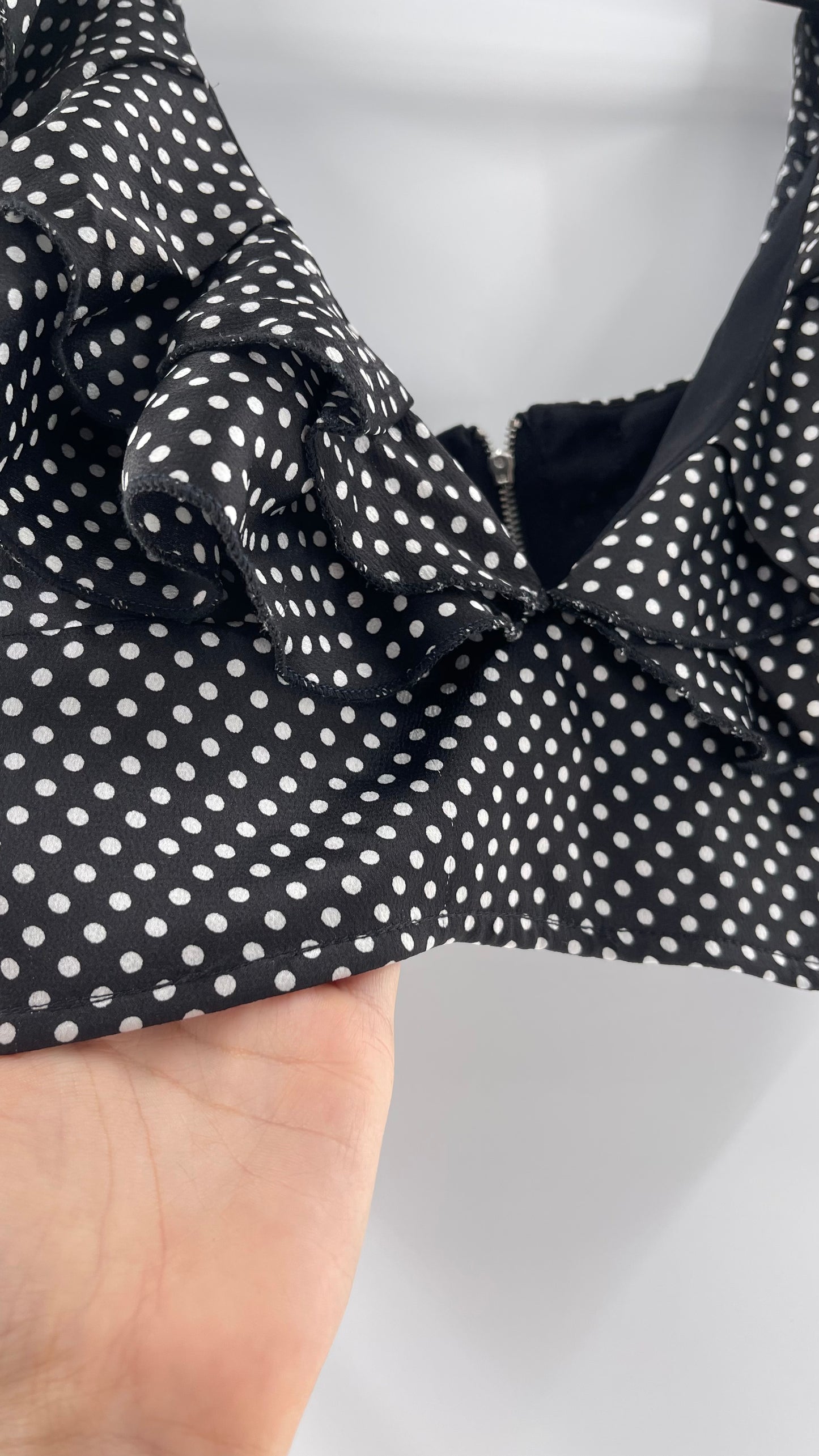 Polka Dot Ruffle Neckline Crop (Medium)