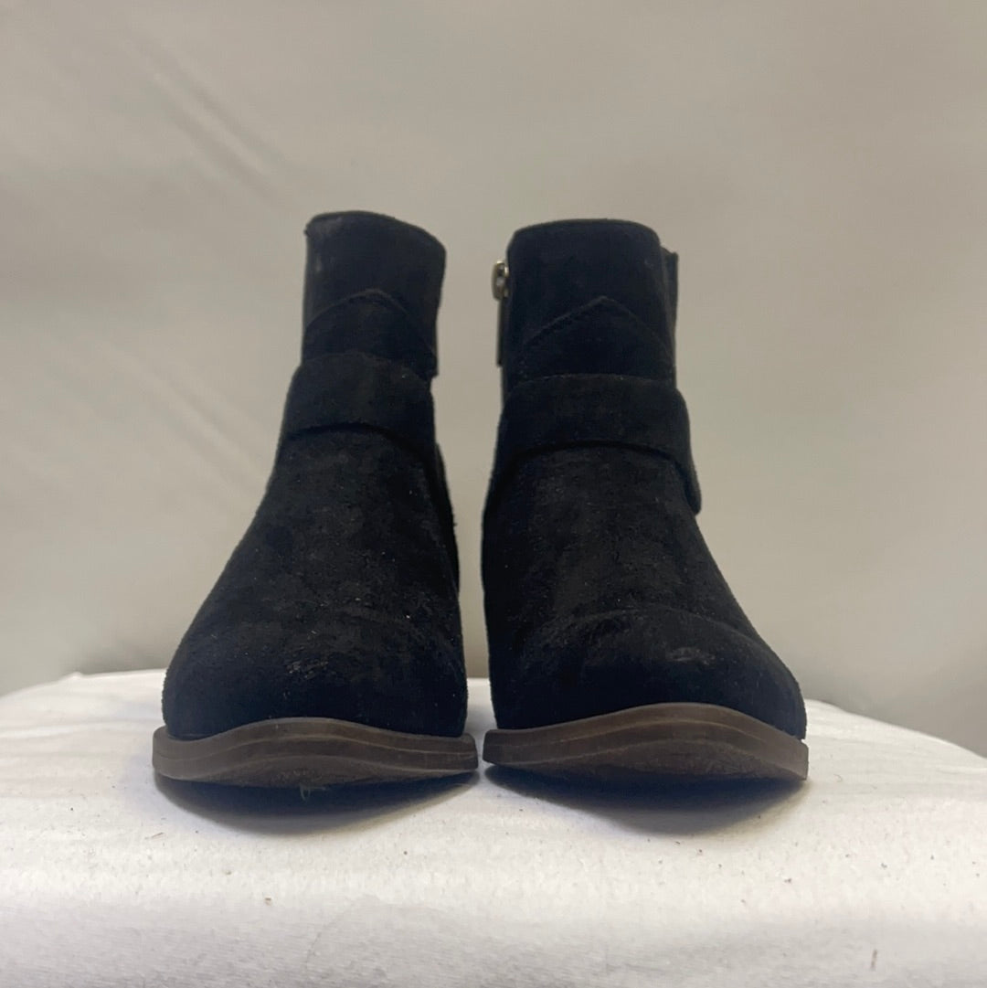 Maurice’s Black Suede Boots