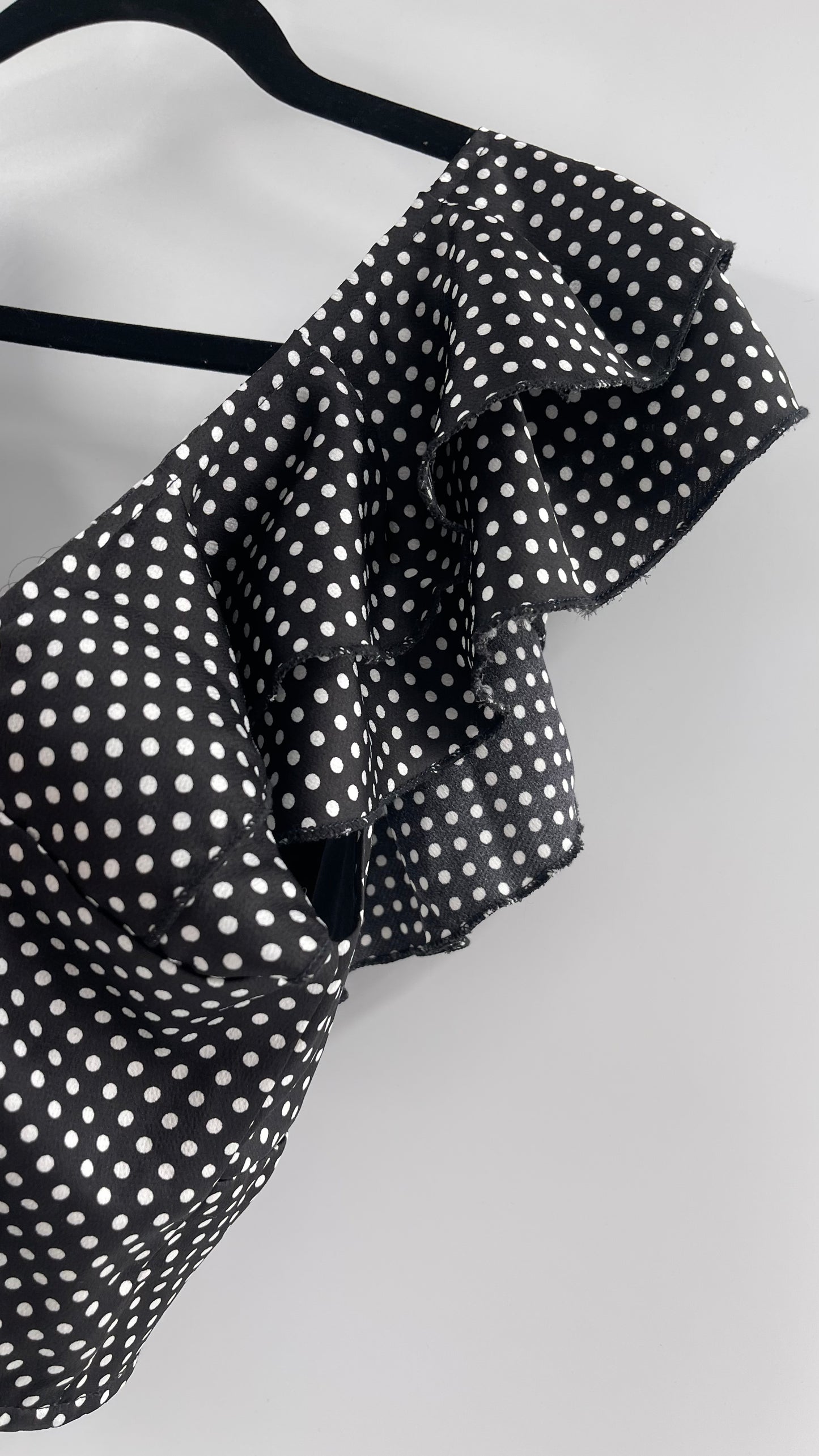 Polka Dot Ruffle Neckline Crop (Medium)