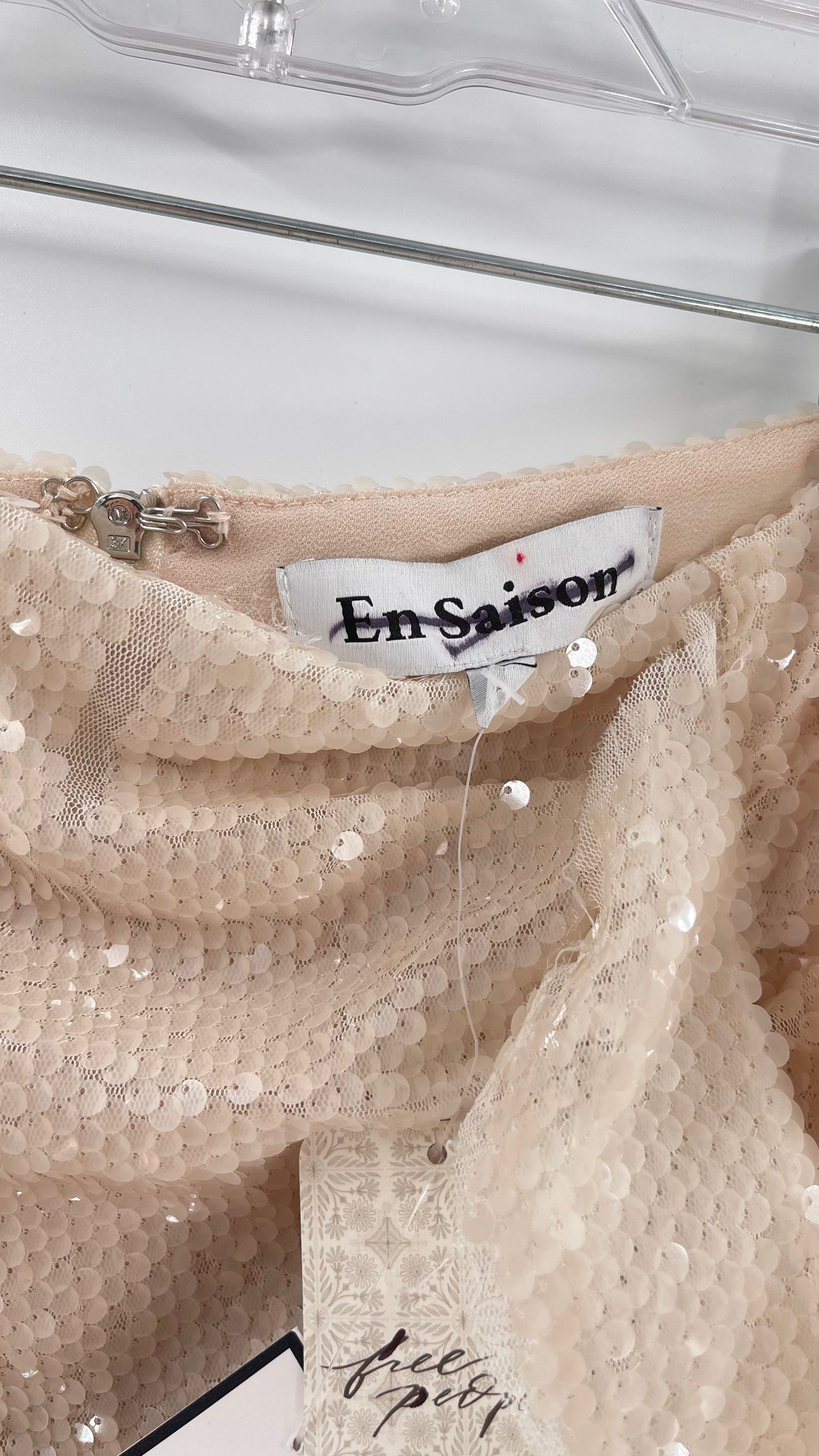 En Saison Free People White Sequin Ruffle Side Mini Skirt (Small)