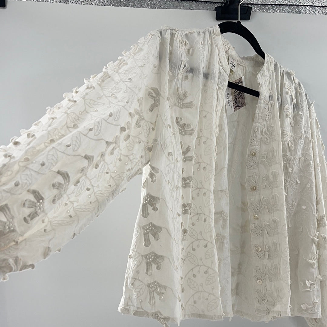 Seen worn kept textured lace blouse (6)