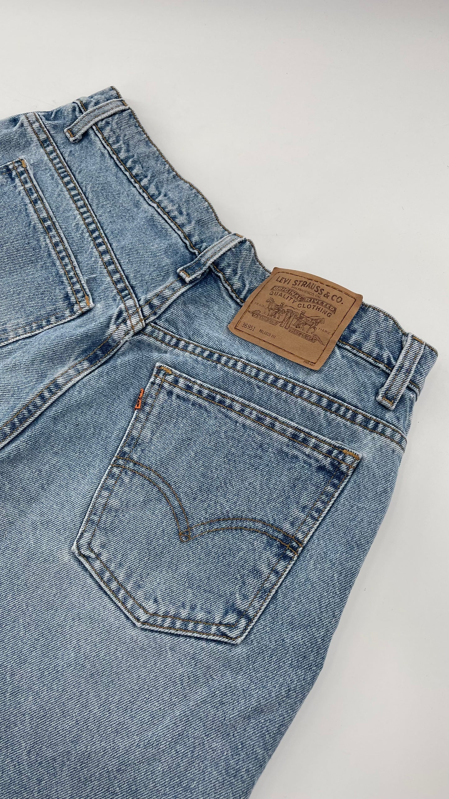 Vintage Levi Orange Tab Light Wash 951 Shorts (12)