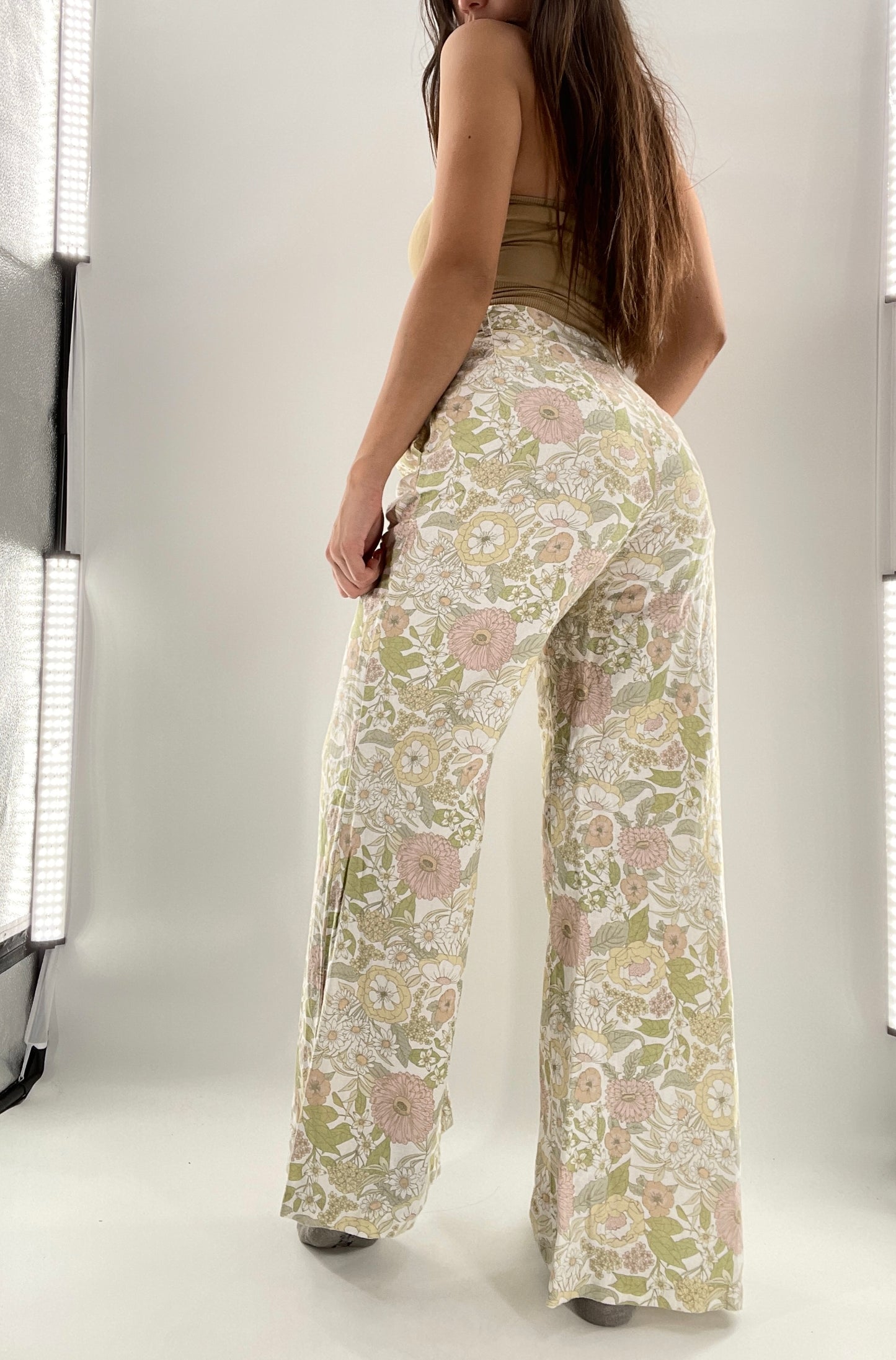 Charlie Holiday Muted Pastels Floral Wide Leg Trouser (6)