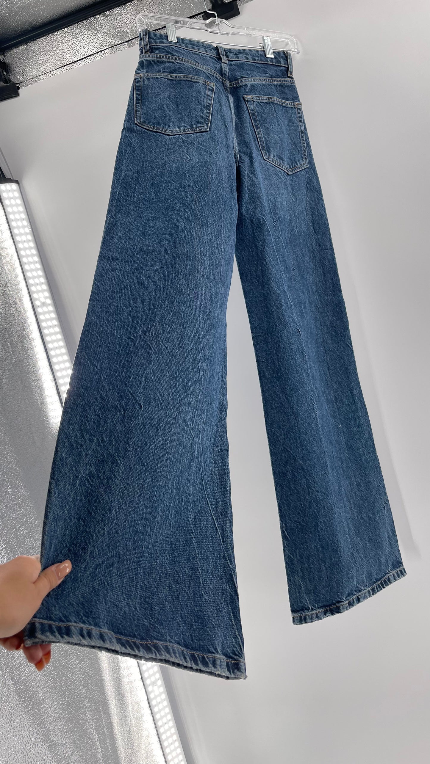 ZARA Medium Wash Denim High Waisted Wide Legs (4)