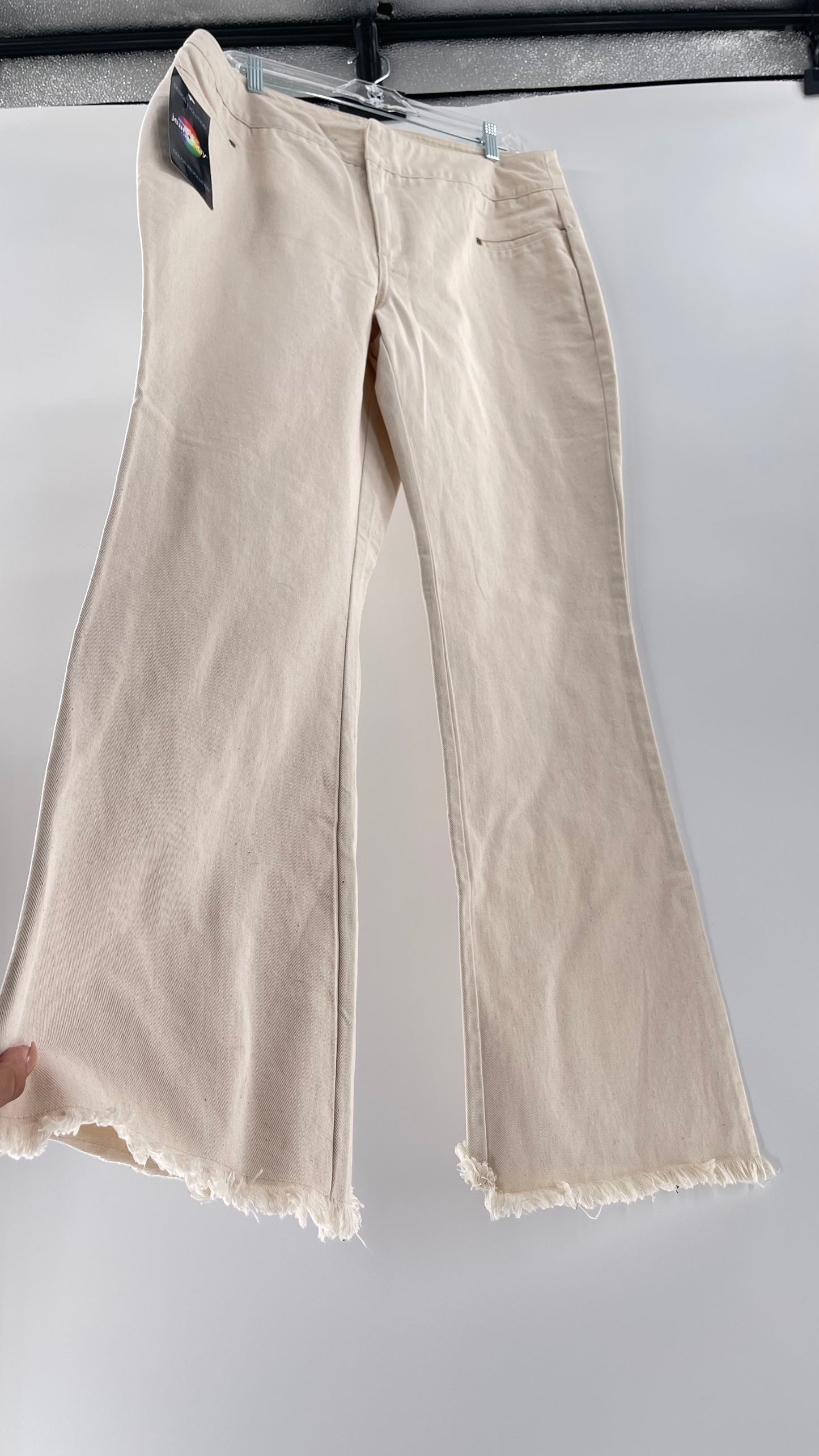 Vintage Jeanology Beige Raw Edge Hem Flare Jeans (16)