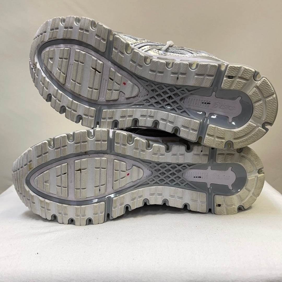 ASICS Sneakers