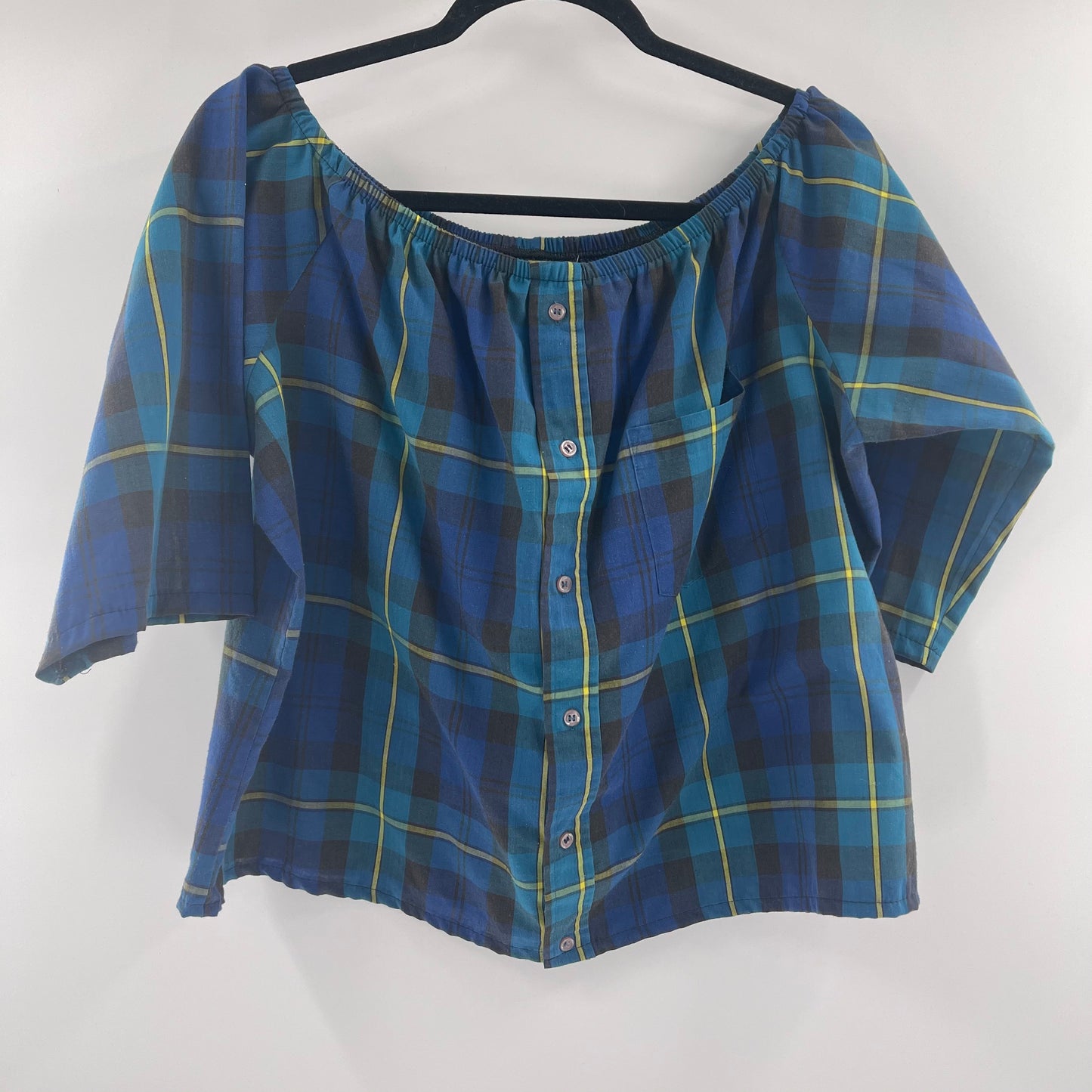 Off the Shoulder Flannel (M/L)