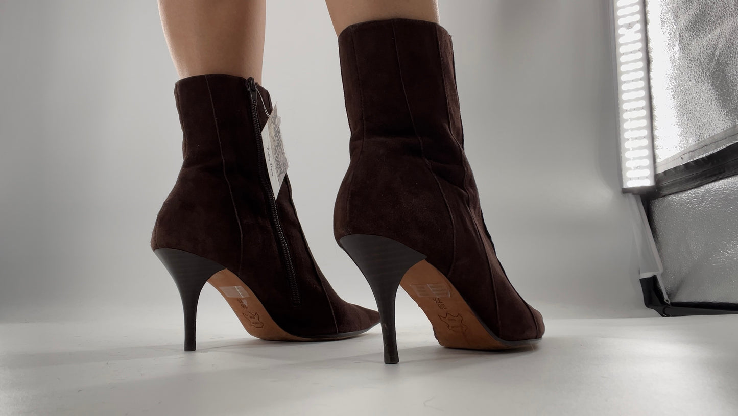 Vintage BCBG Maxazria Brown Suede Booties (7.5)