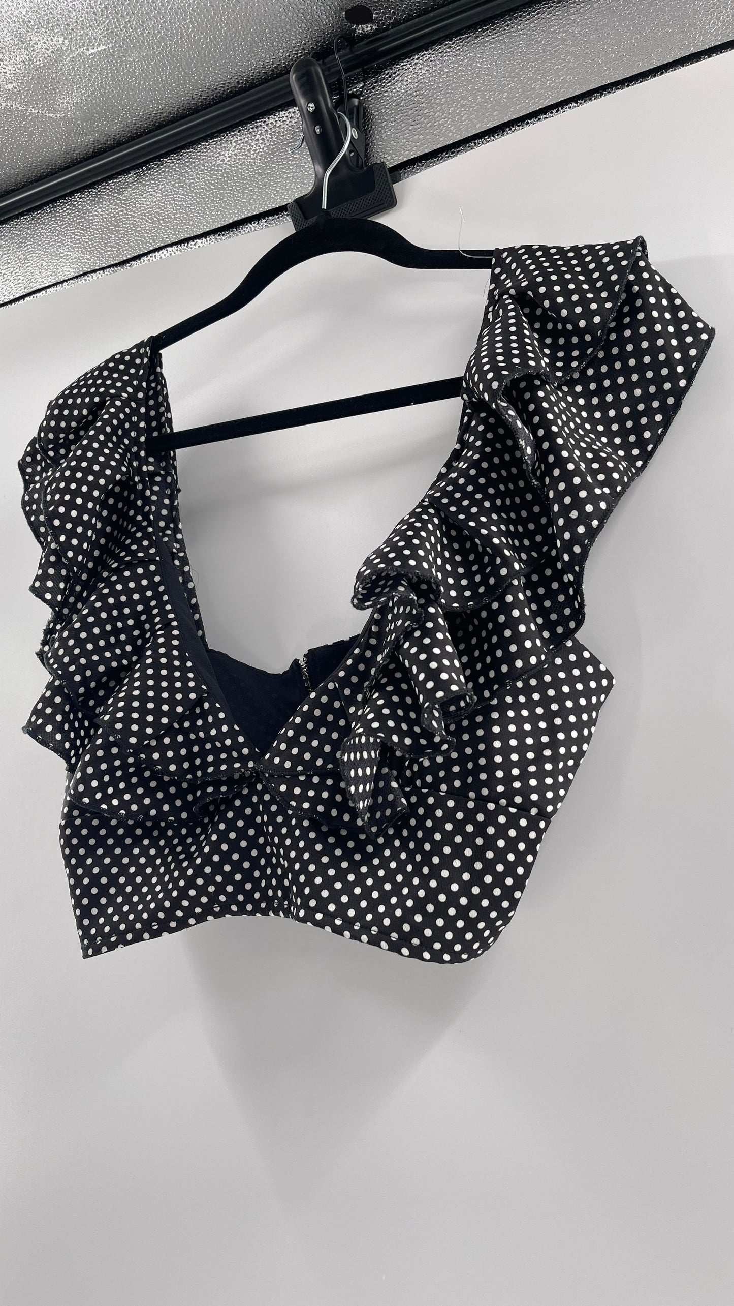 Polka Dot Ruffle Neckline Crop (Medium)