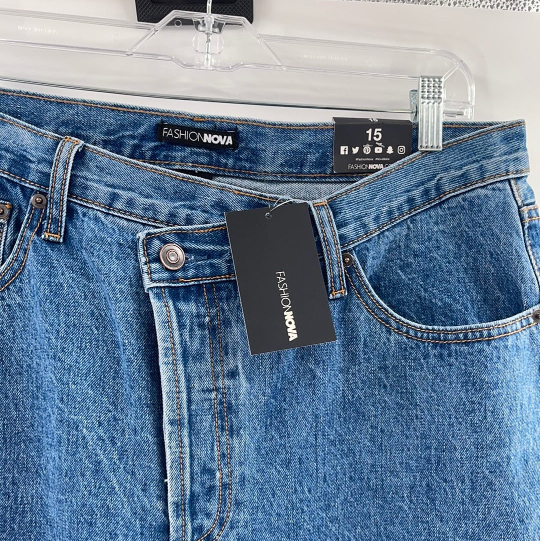 Fashion Nova Asymmetric waistline (Sz 15)
