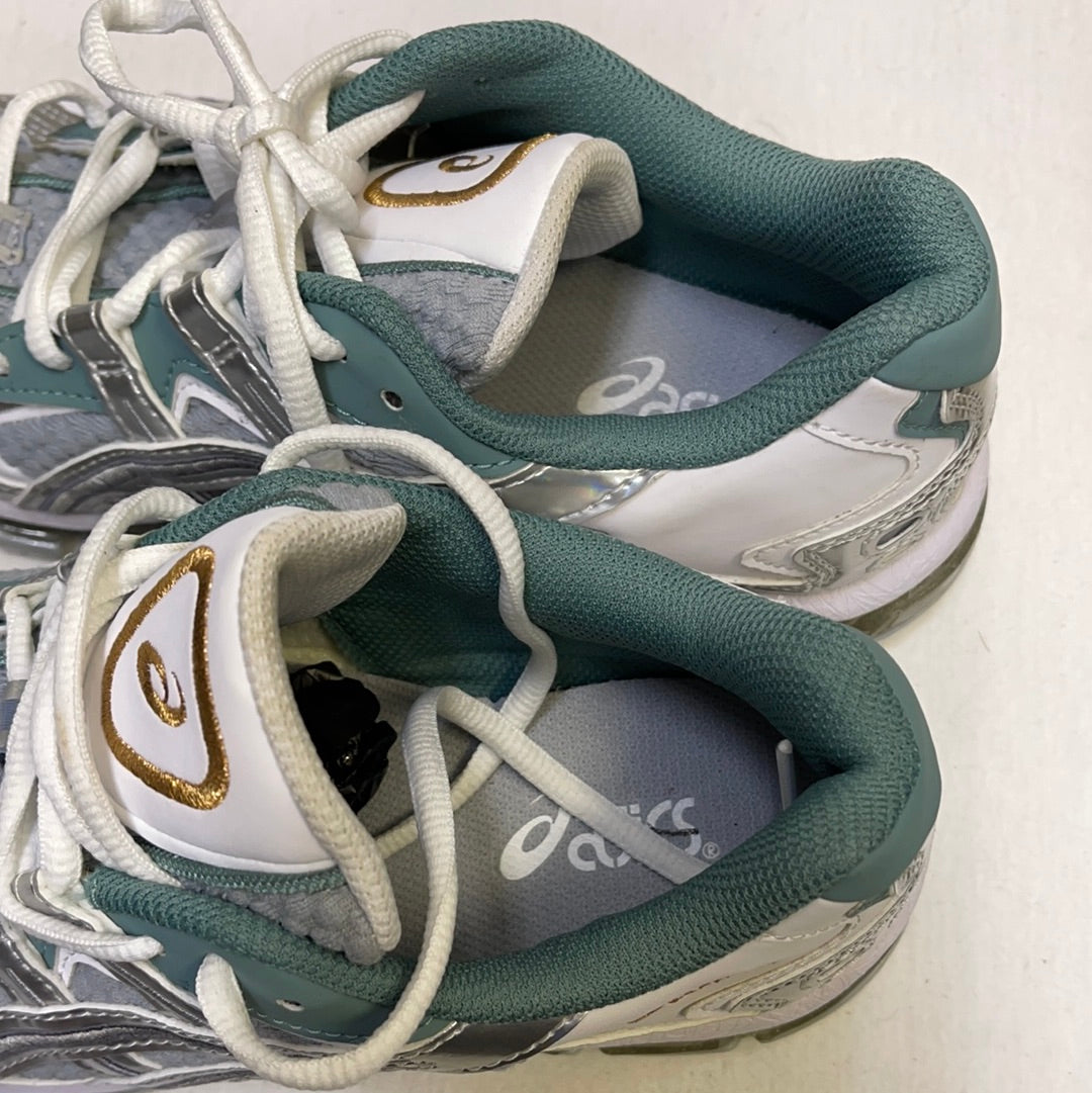 ASICS Sneakers