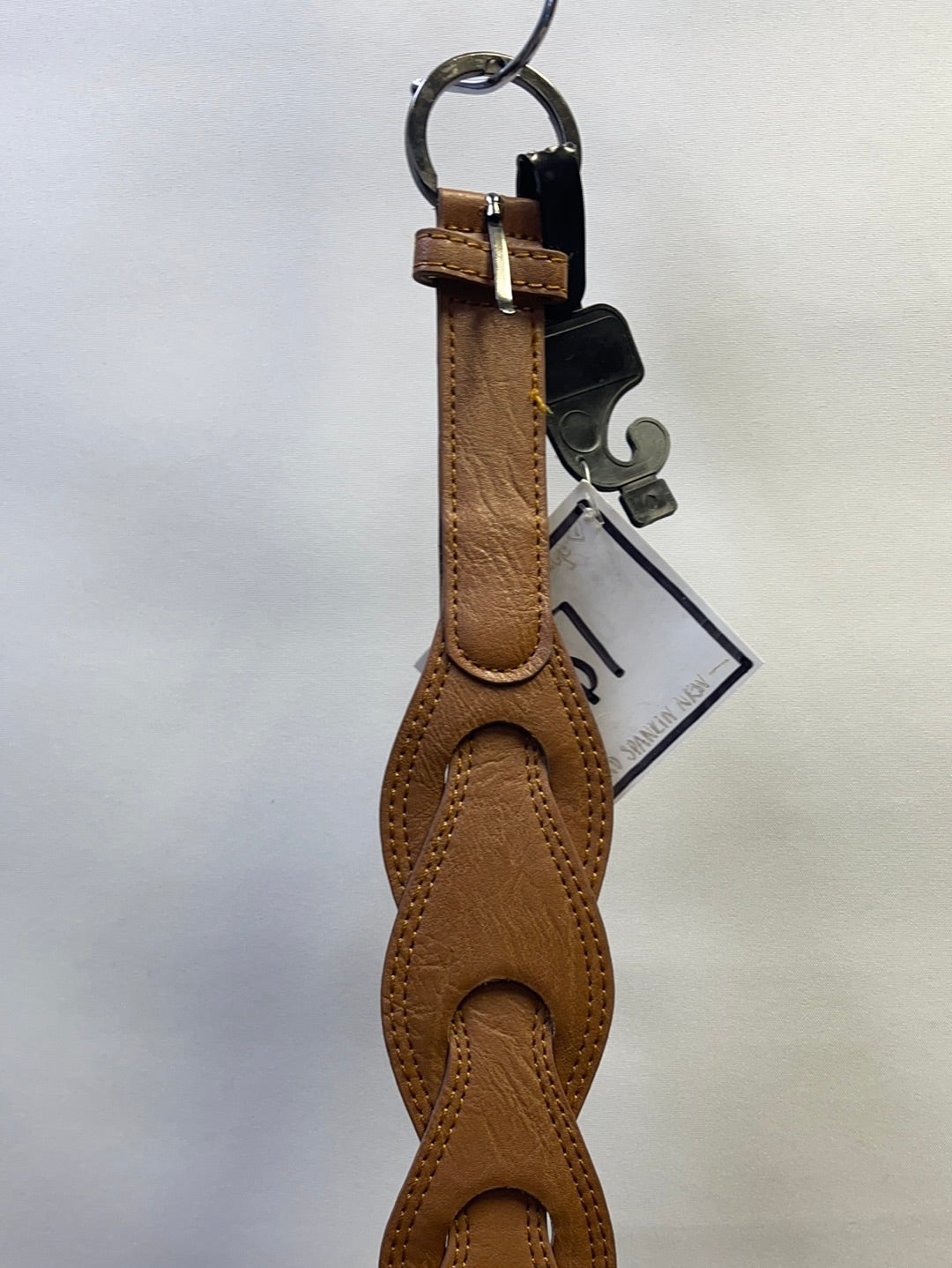 Overlapping Tear Drop Sand Colored Belt