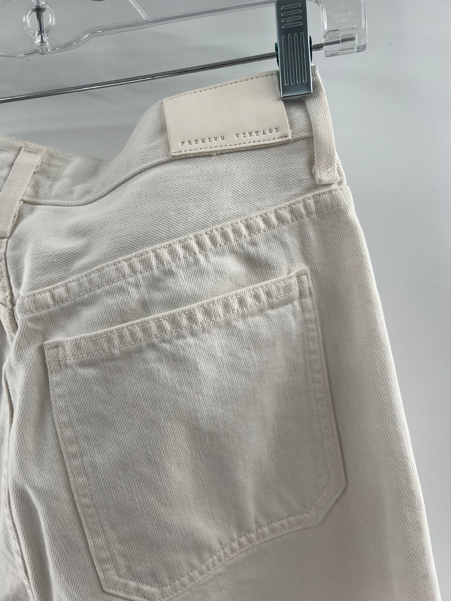 Citizens of Humanity White Zip Up Multi Pocket Jeans (size 26)