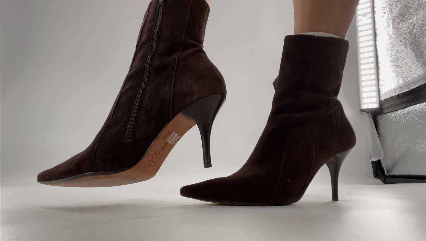 Vintage BCBG Maxazria Brown Suede Booties (7.5)
