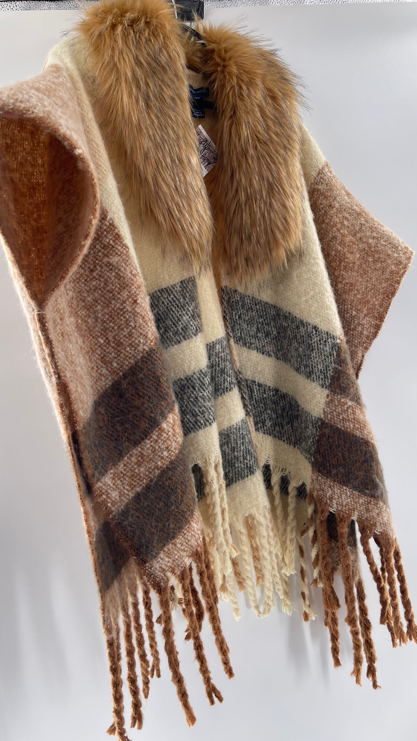 Adrienne Vitadinni Fringe Plaid Fur Collar Cape (OS)