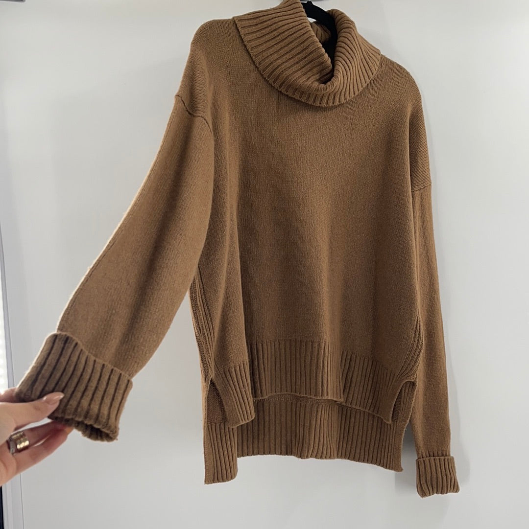 Anthropologie Brown Turtle Neck Sweater (Size Medium)