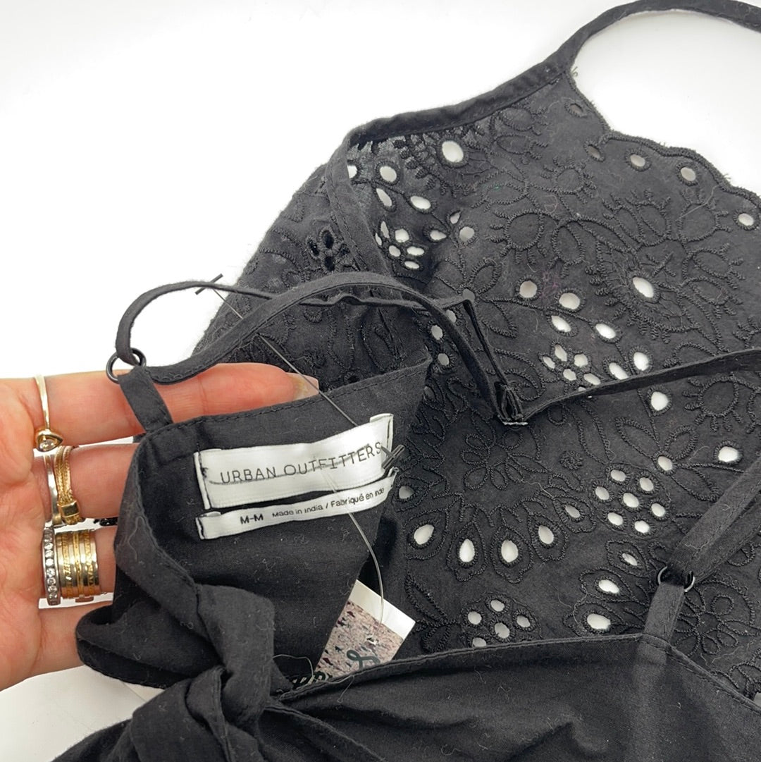 Urban Outfitters Eyelet Crop (M)