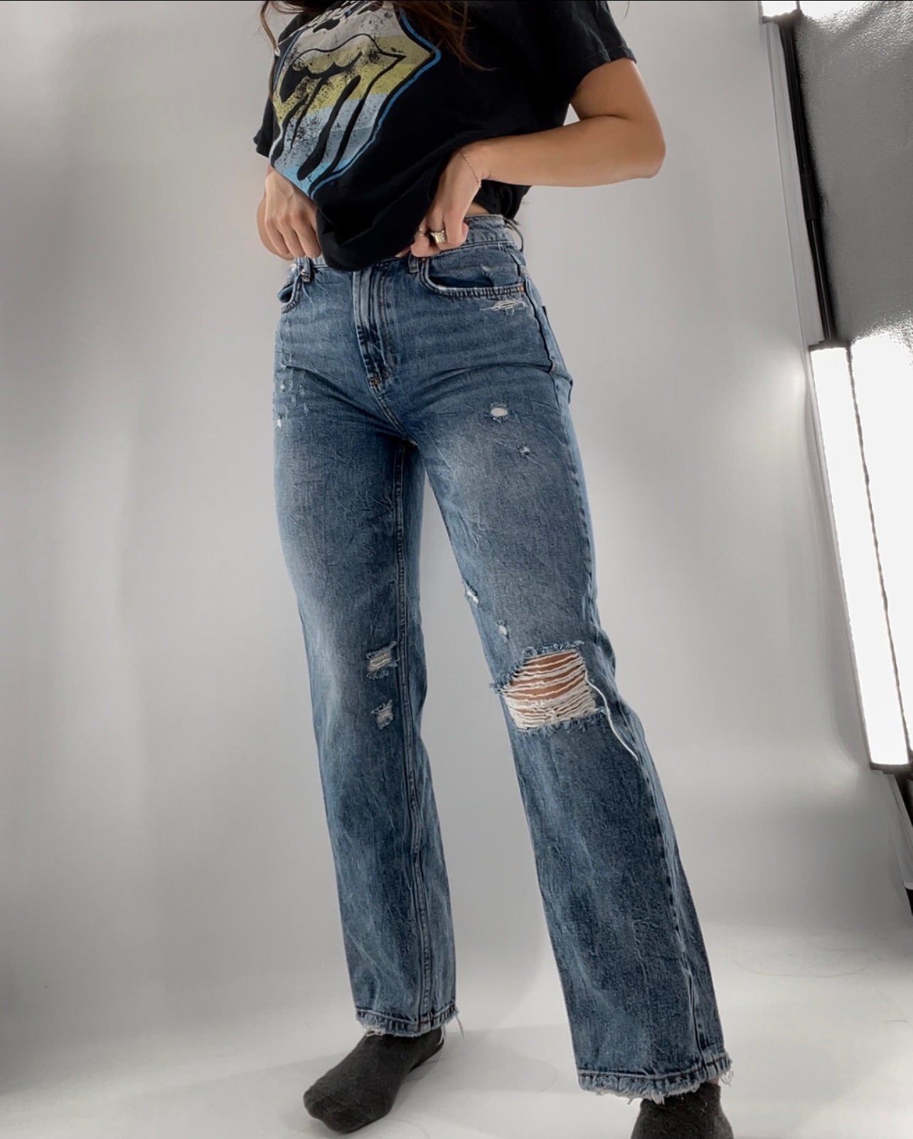 Free People Medium Wash Distressed Jeans (26)