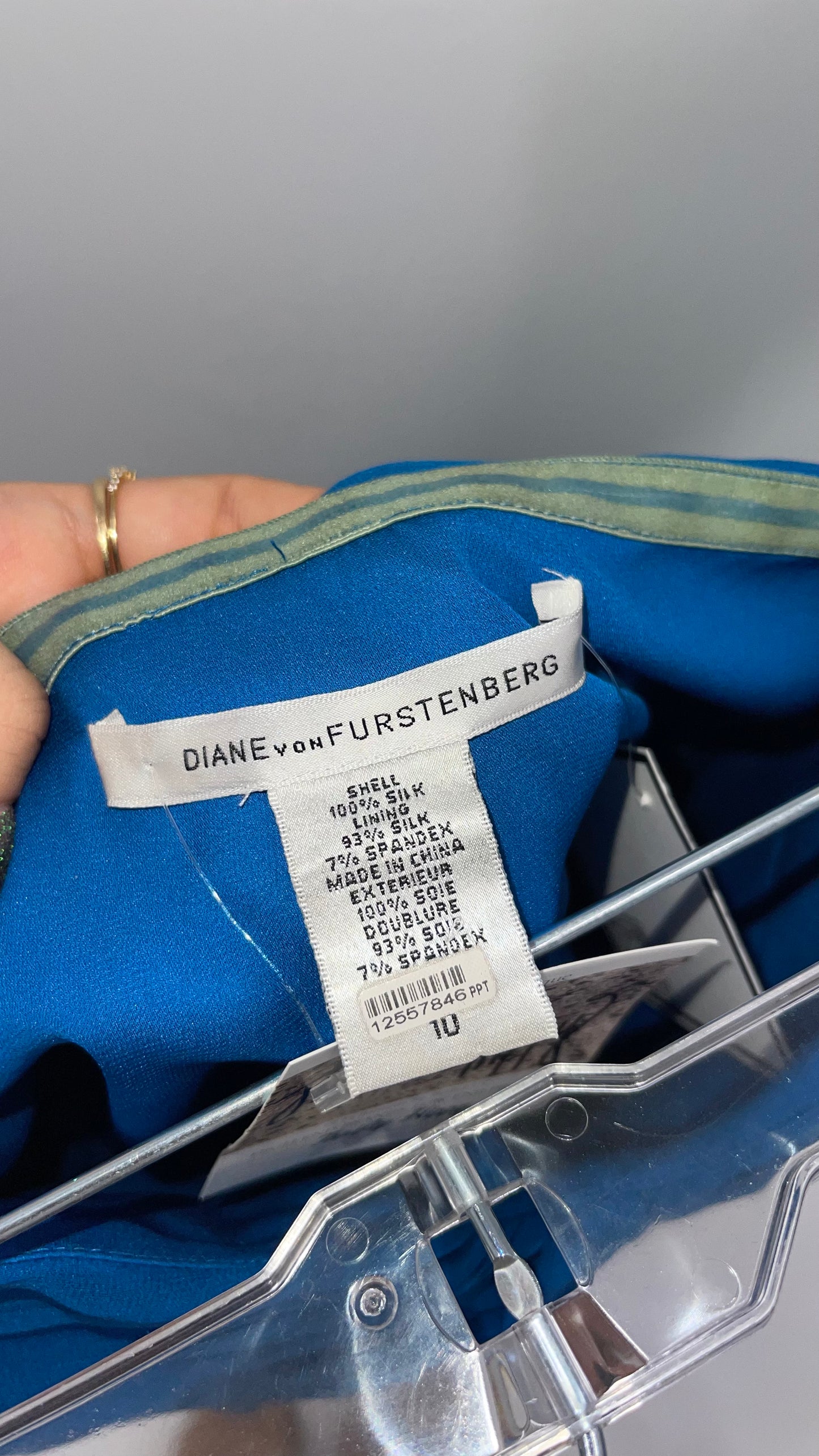 Diane Von Furstenburg 100% Silk Blue Ruffled Mini (10)