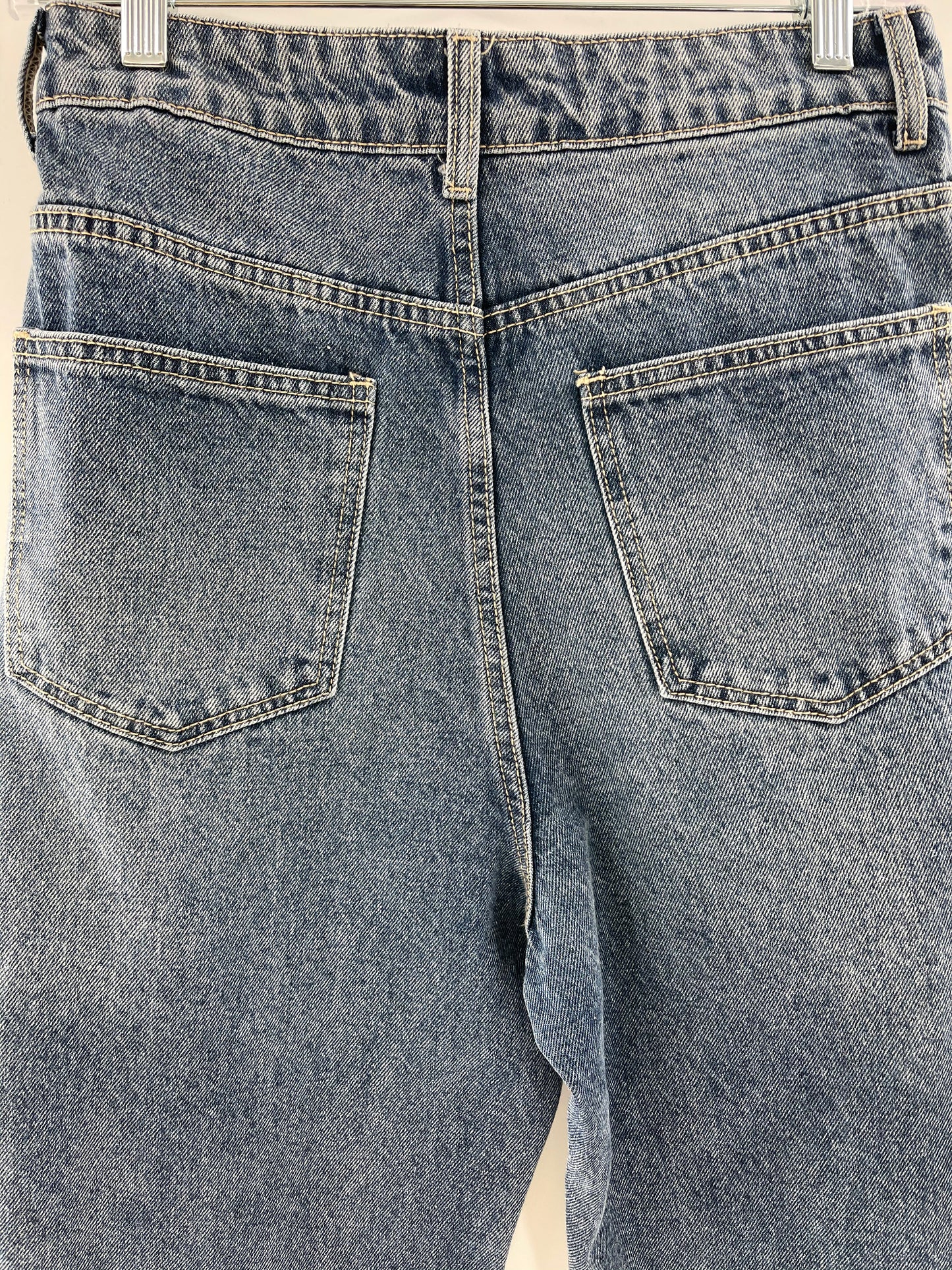 Vintage High Waisted Jeans (Size 25/26)