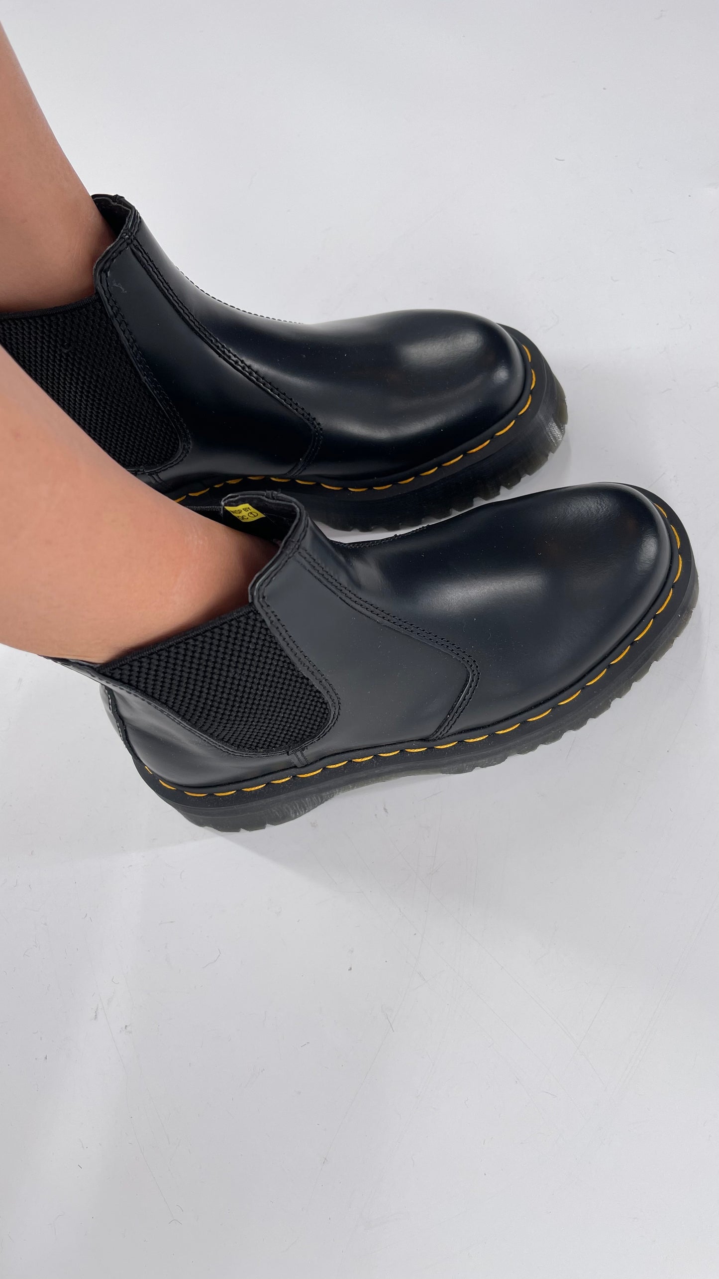 Dr. Martens 2976 Platform Chelsea Boot Black Polished Smooth (7L)