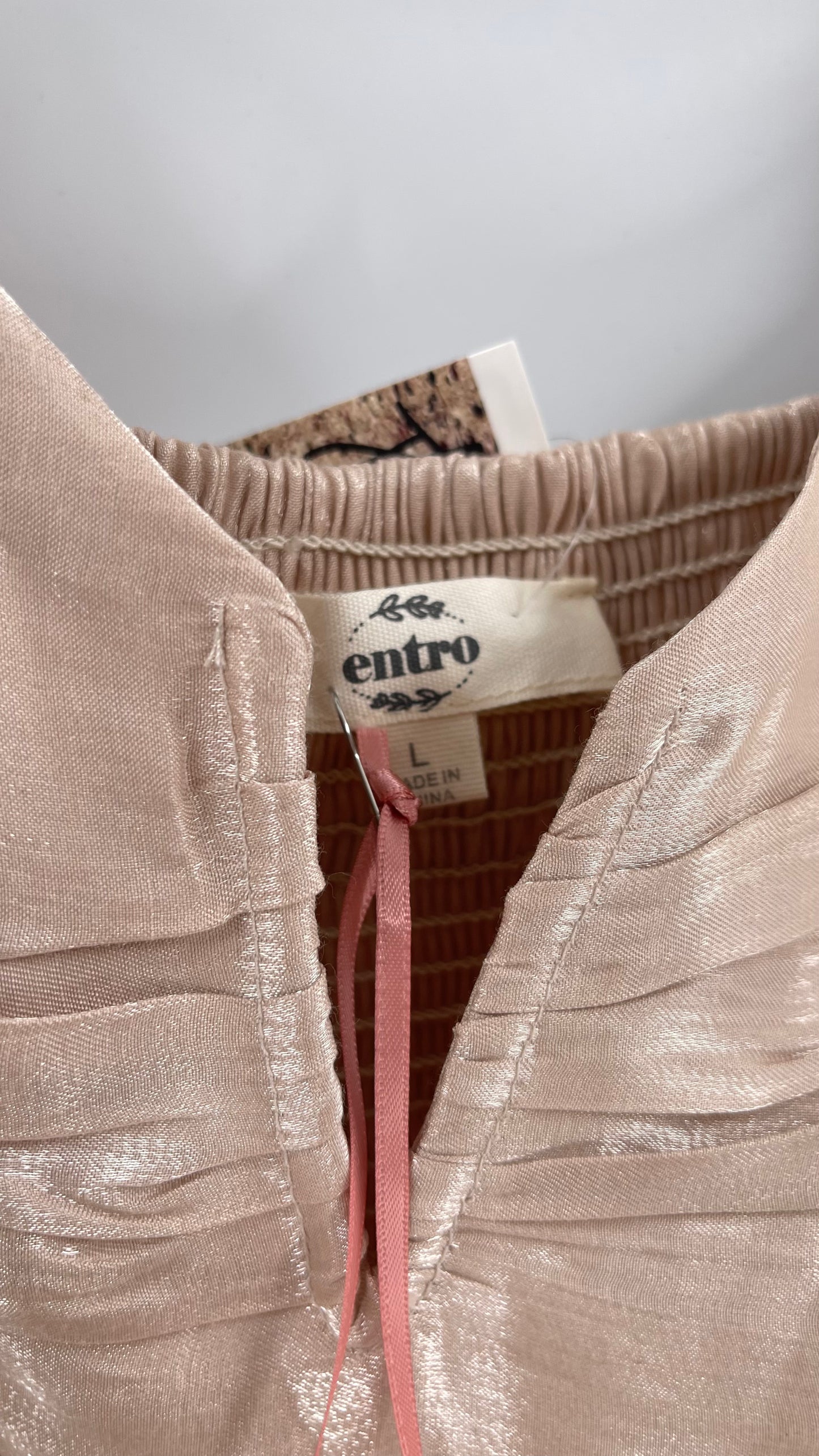 Entro Beige/Gold Metallic Cropped Peplum Top (Large)