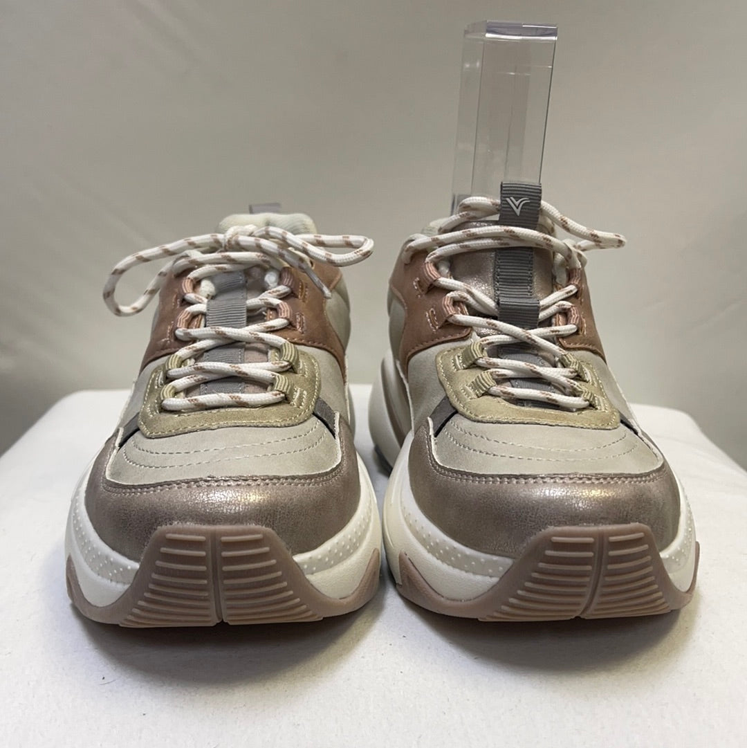 Victoria Sneakers