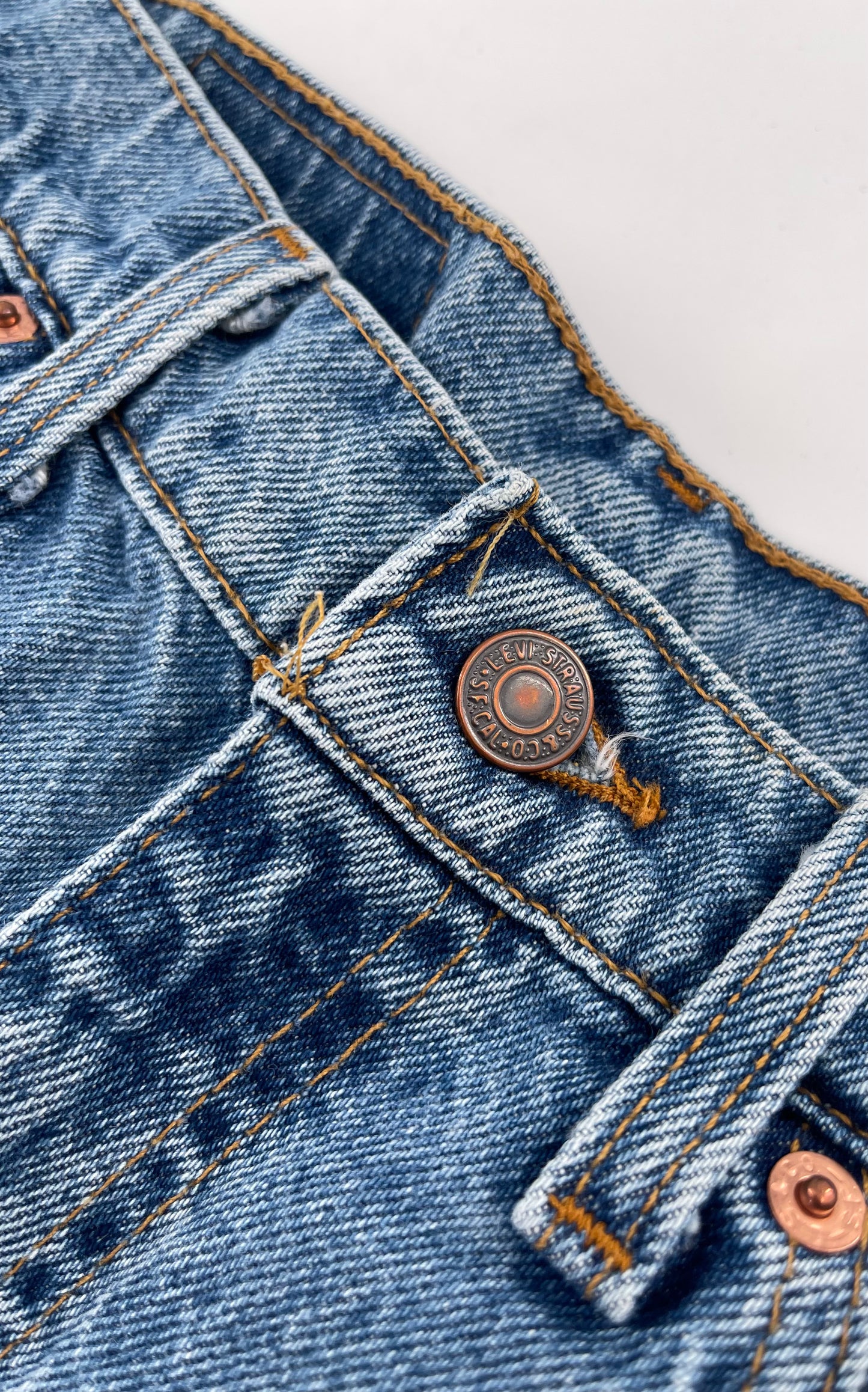 Vintage Orange Tab Levi 505 Shorts (30)