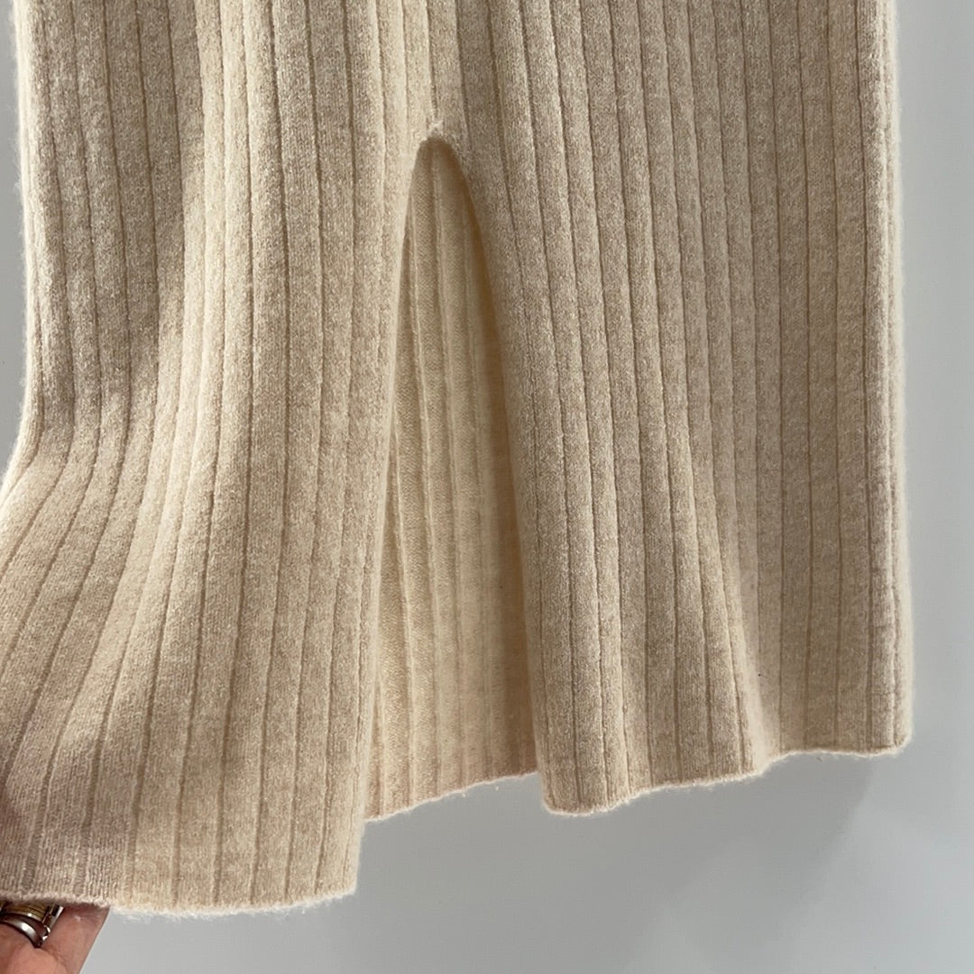 Free People - Soft 92% Cashmere Knit Beige Ribbed Vented Skirt (Size Medium)