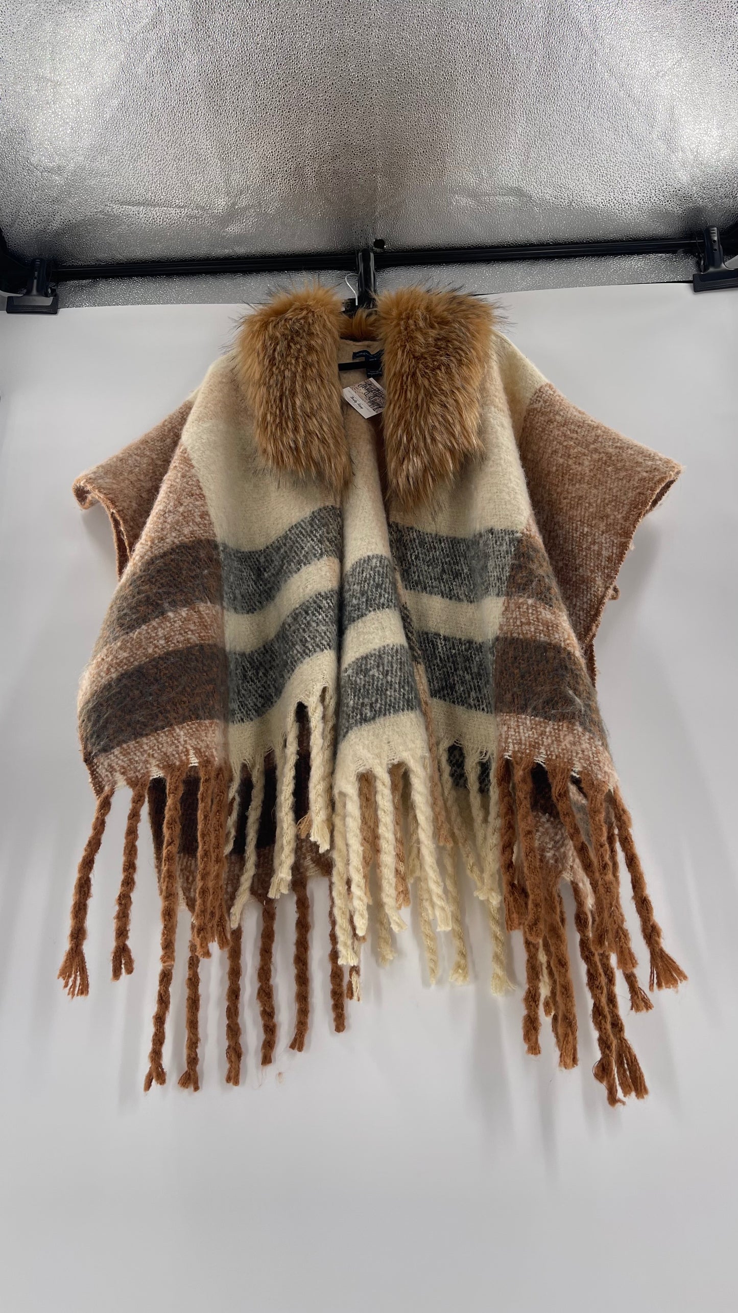 Adrienne Vitadinni Fringe Plaid Fur Collar Cape (OS)