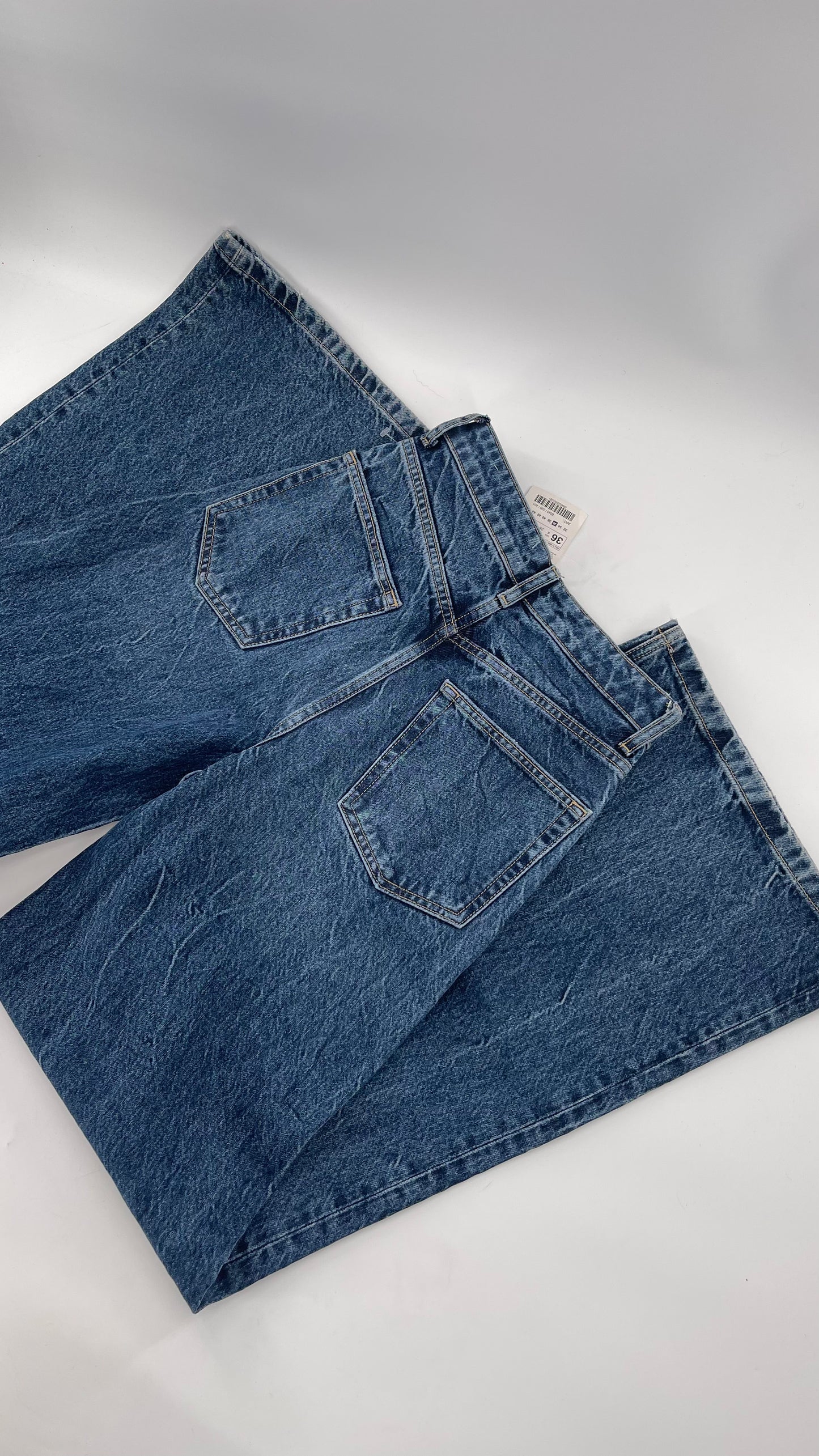 ZARA Medium Wash Denim High Waisted Wide Legs (4)