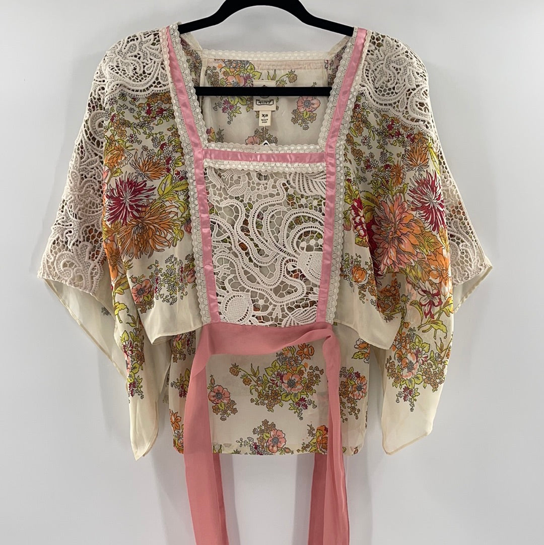 TINY 70s Style Blouse (XS)