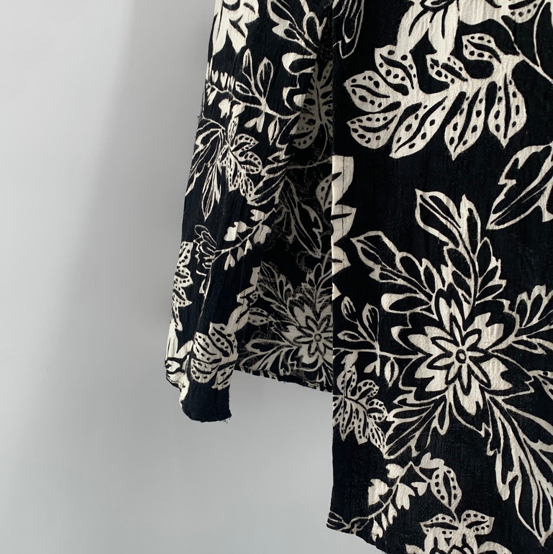 Notations Woman - Vintage Black and White Leaf Maxi Dress (Size 1X)