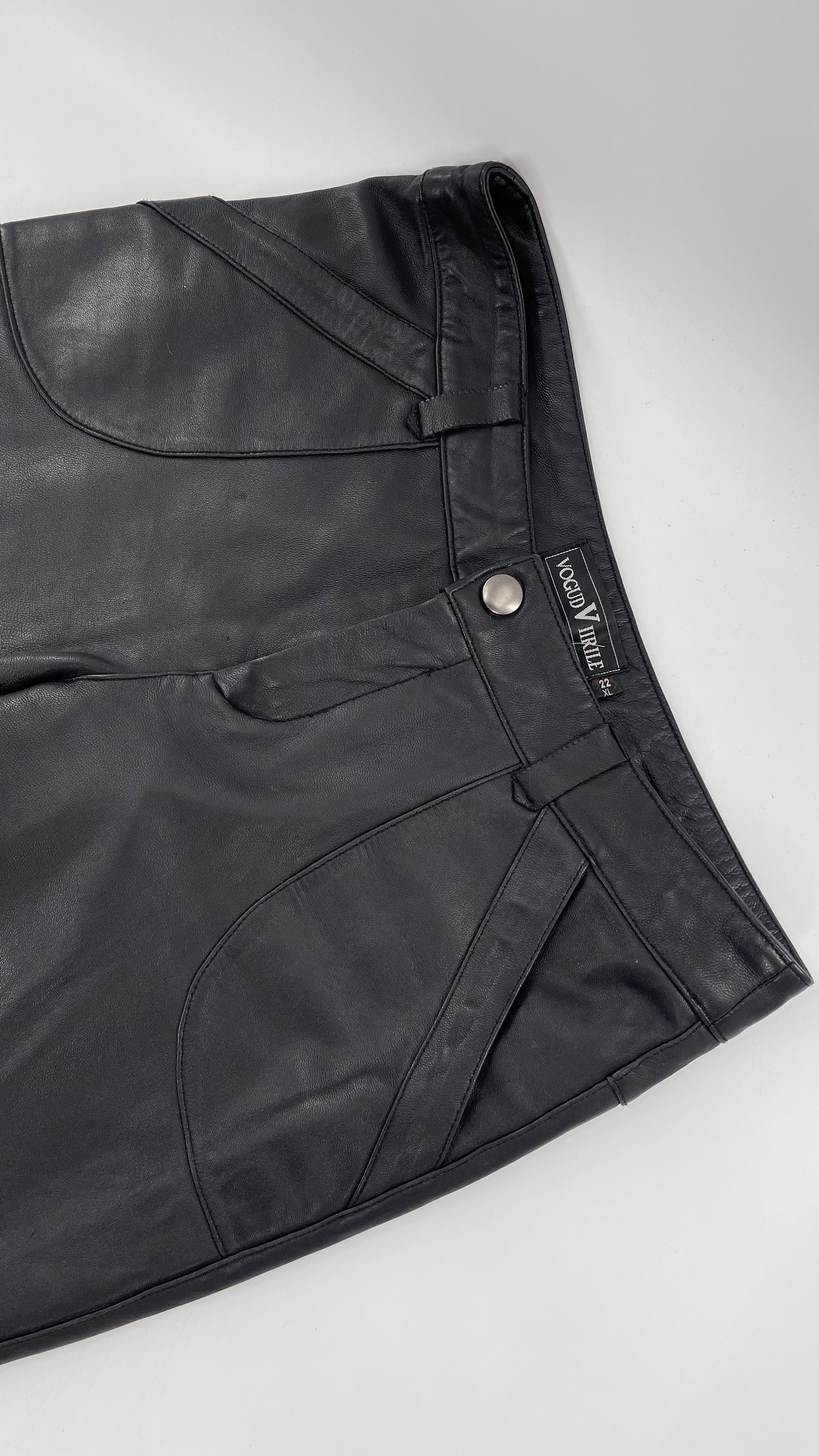 VOGUD VIRILE 100% Sheepskin Leather Bermudas (22XL)