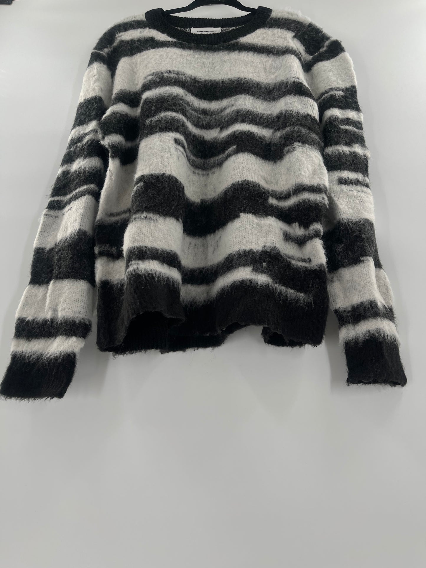 Urban Outfitters Black/White Sweater (Large)