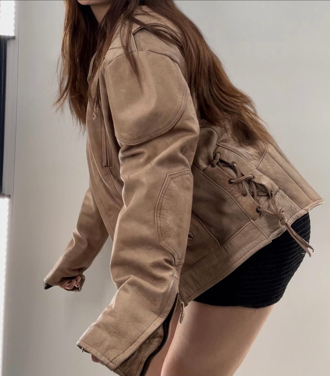 Hot Leathers Light Beige Leather Jacket Front Zipper (Size 46)