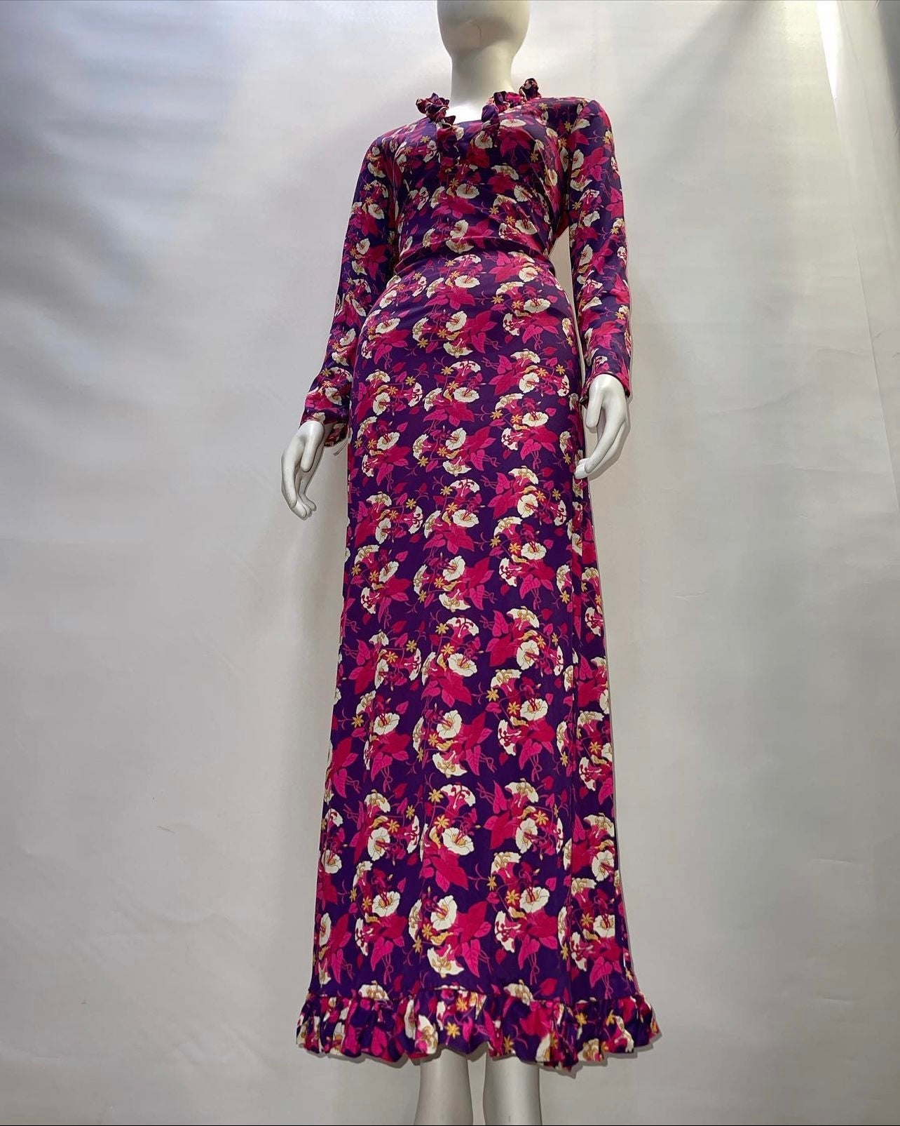 Vintage 1970s Floral Long Sleeve Maxi Dress (XS)