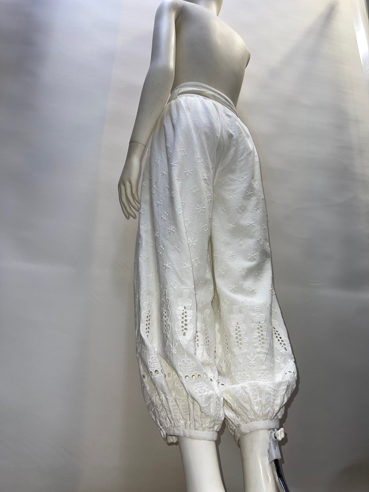 Free People - White Haram / Gypsy Embroidered Pants (Size 12)