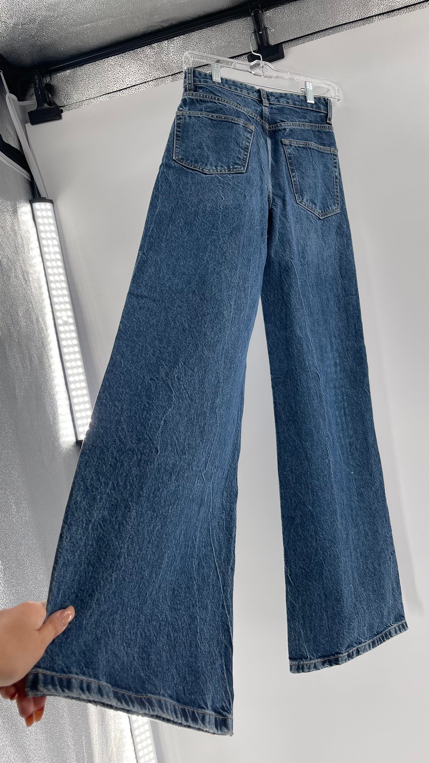 ZARA Medium Wash Denim High Waisted Wide Legs (4)
